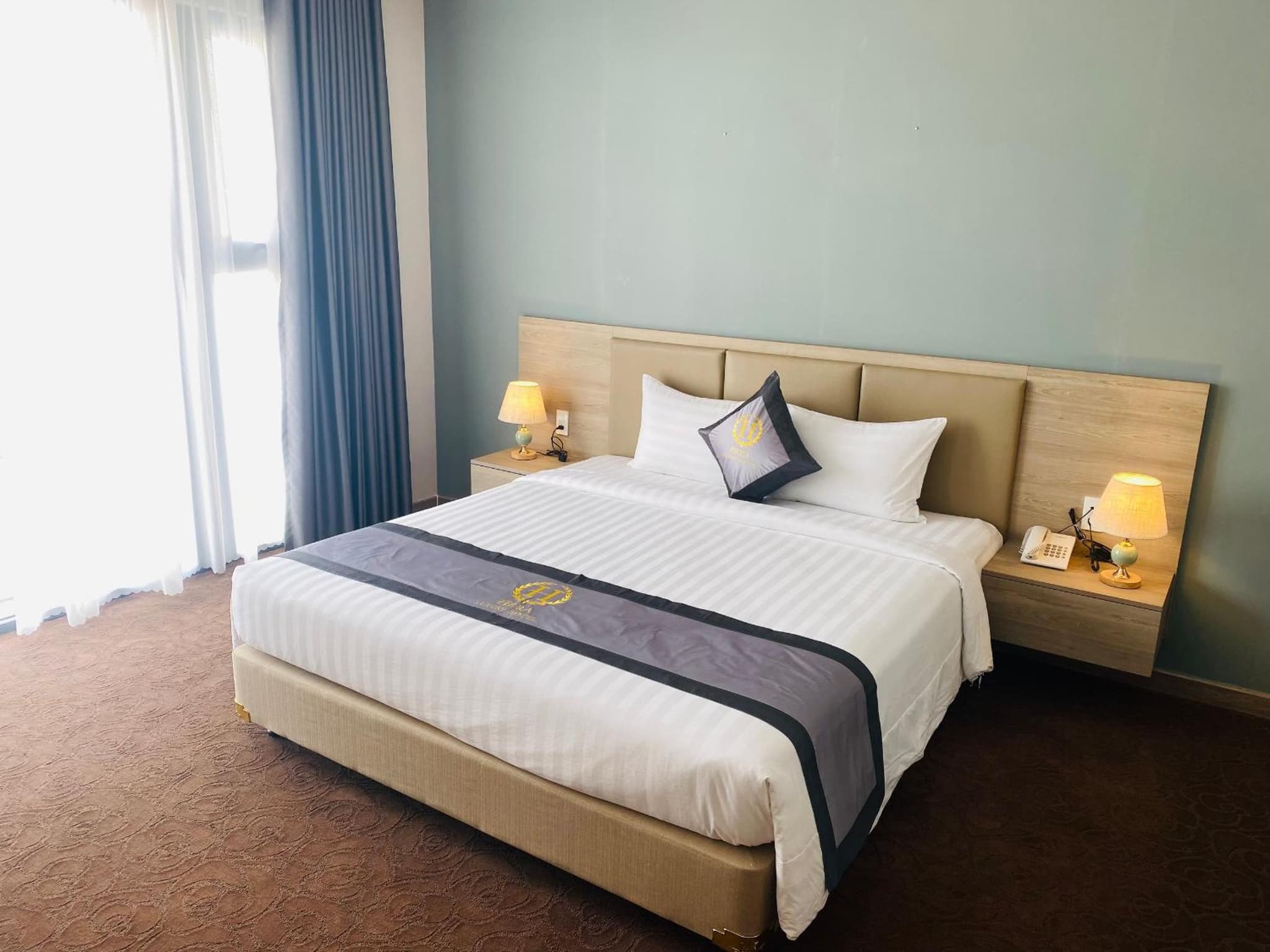 Hera Luxury Hotel photo 6