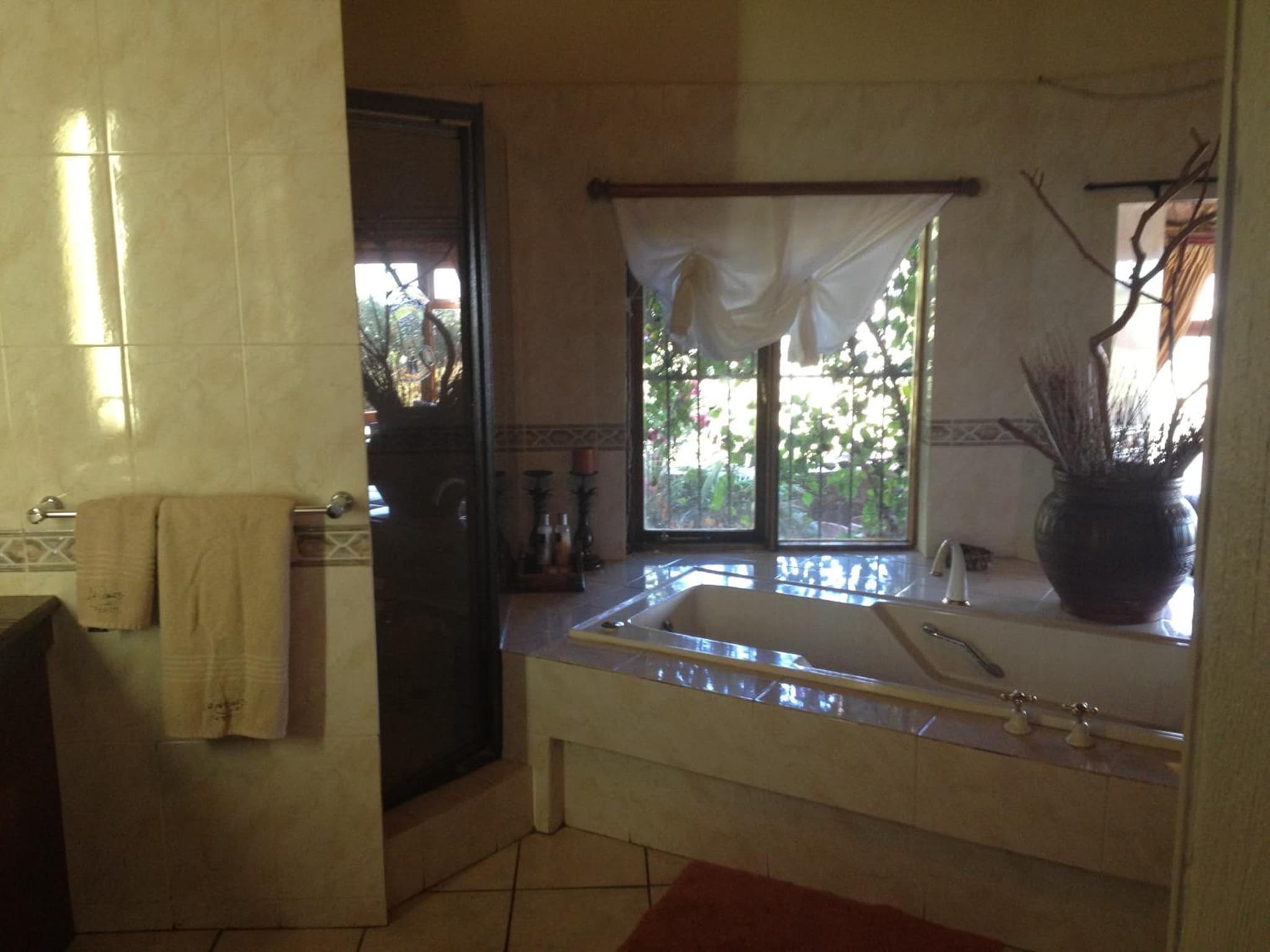 La Montagne Guest Lodge photo 5