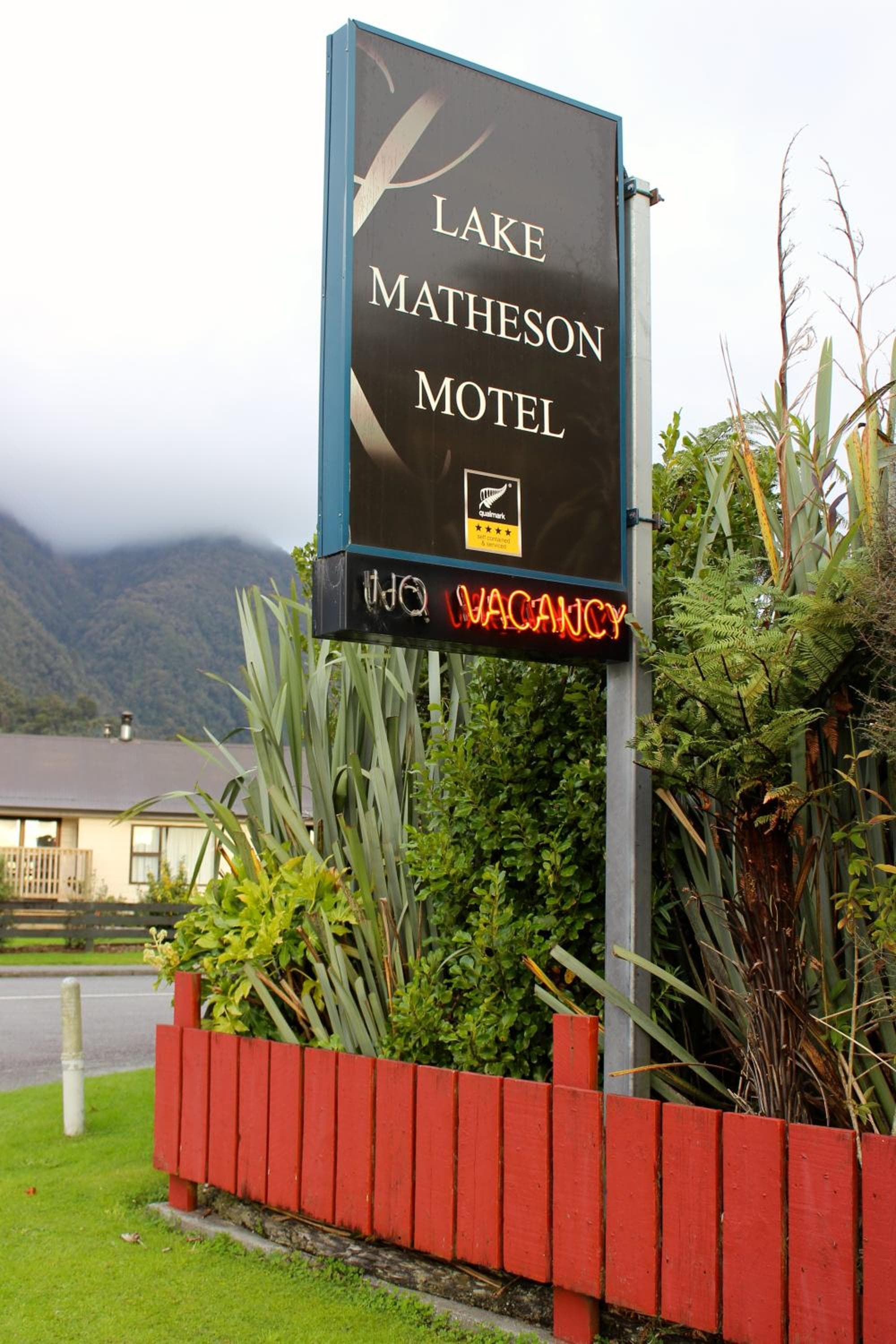 Lake Matheson Motel photo 2