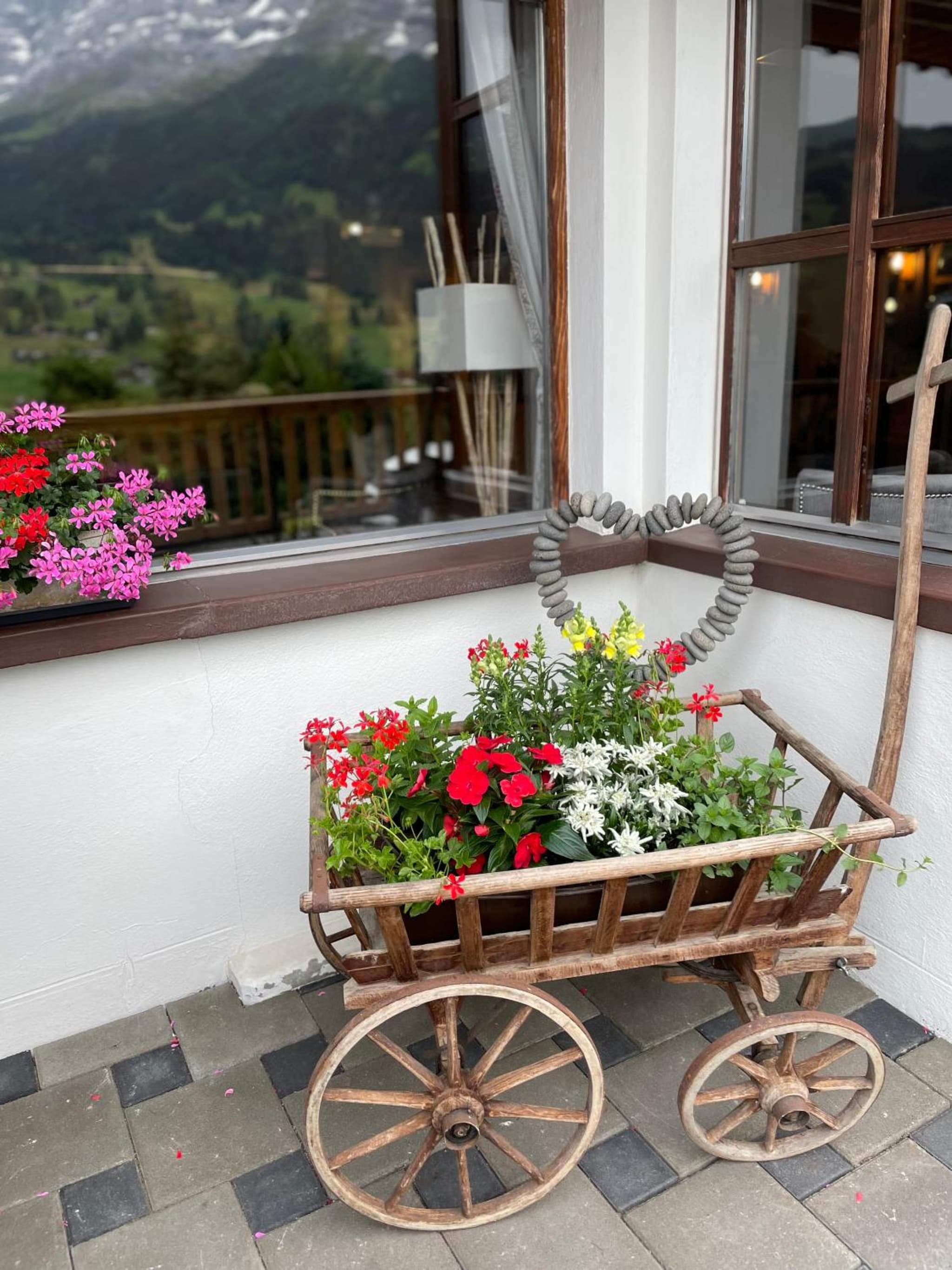 Basic Rooms Jungfrau Lodge photo 5