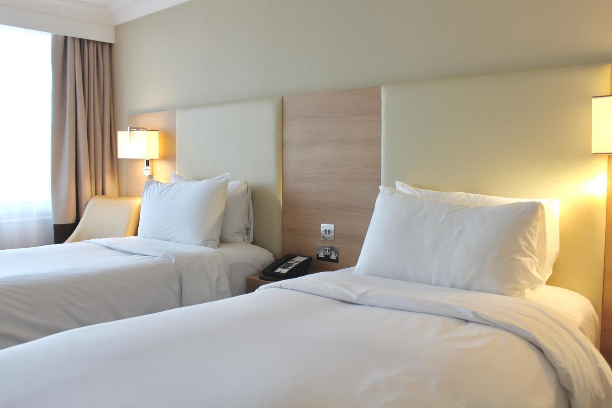 Renaissance London Heathrow Hotel photo 8