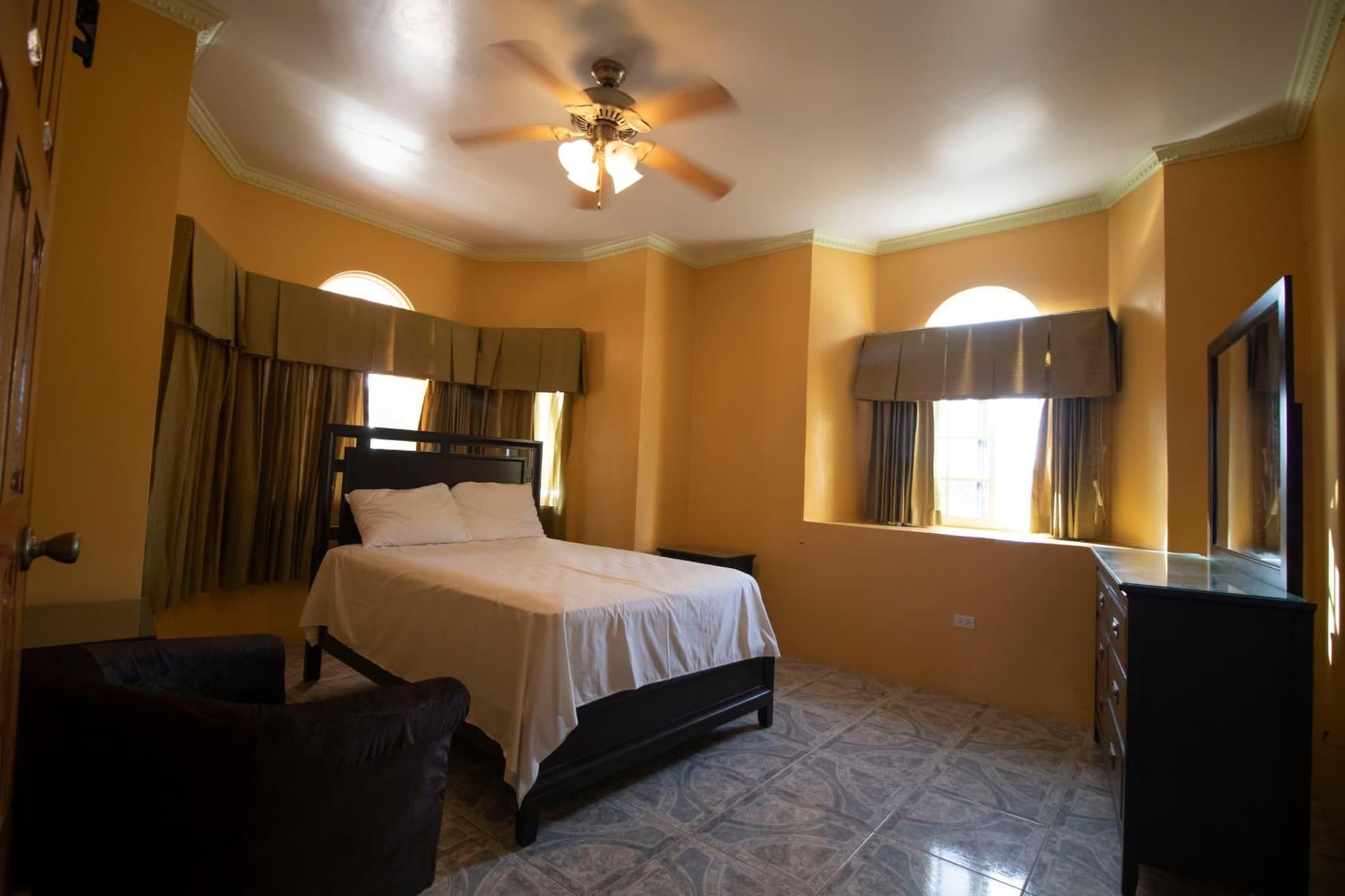 Round View Guest House photo 9