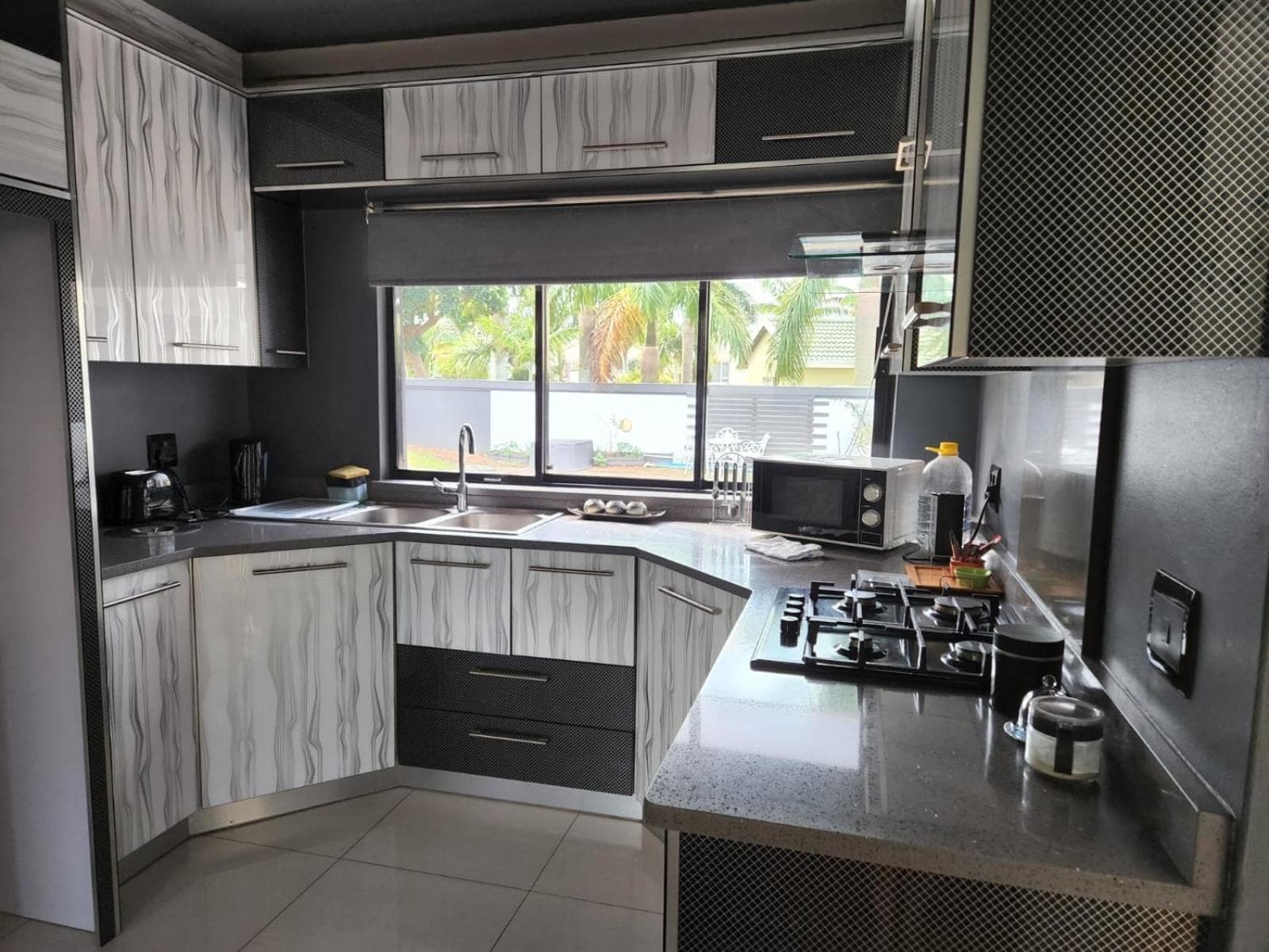 Umhlanga Rocks Guesthouse flat photo 6
