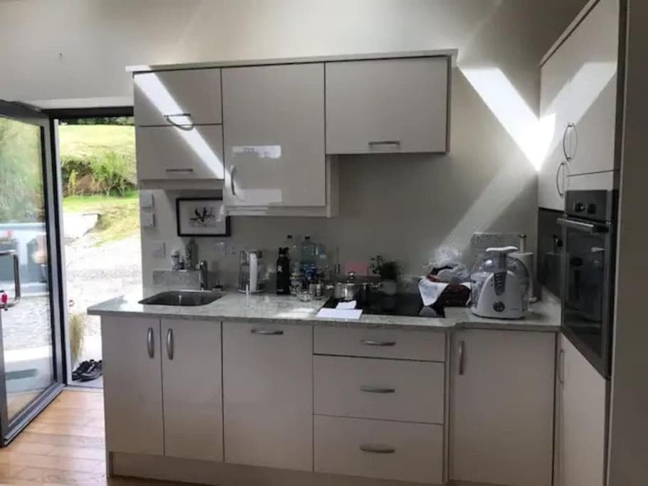 3 Quay Cottage Killala. Luxury Sea-Front Cottage photo 6