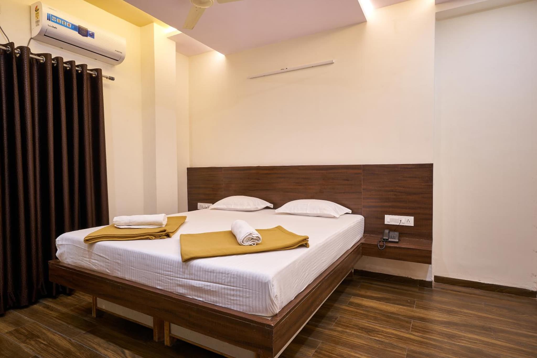 Hotel Ranjan Deluxe photo 9