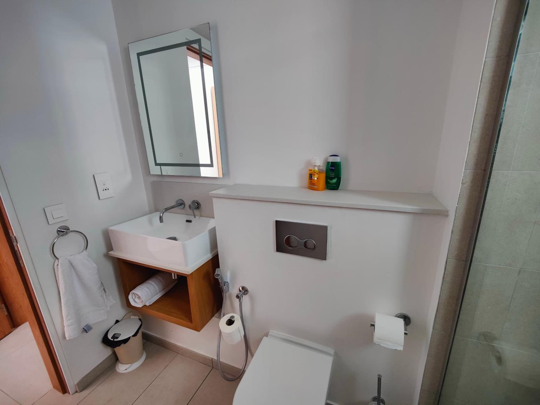 Ocean Point Beach Front Apartment photo 3
