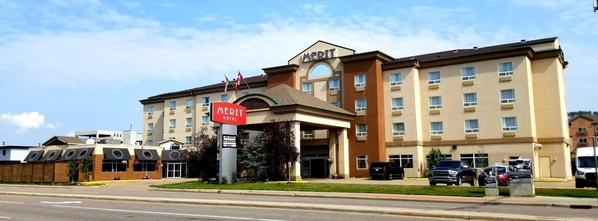 Merit Hotel & Suites photo 5
