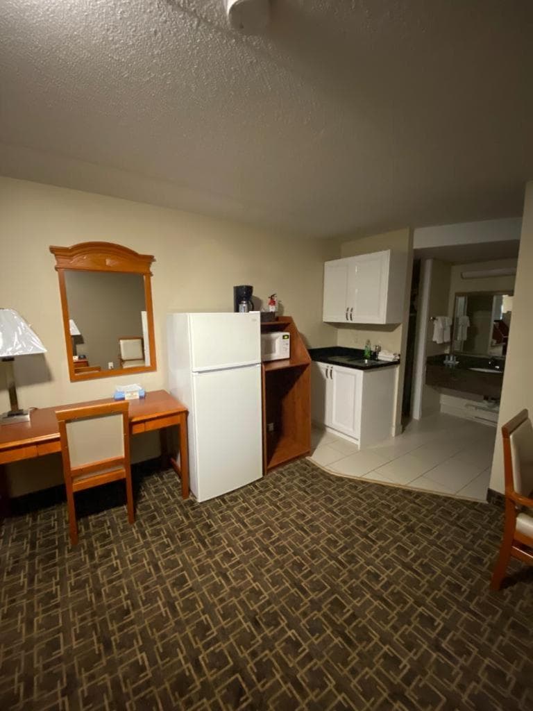 Angus Inn Motel photo 8