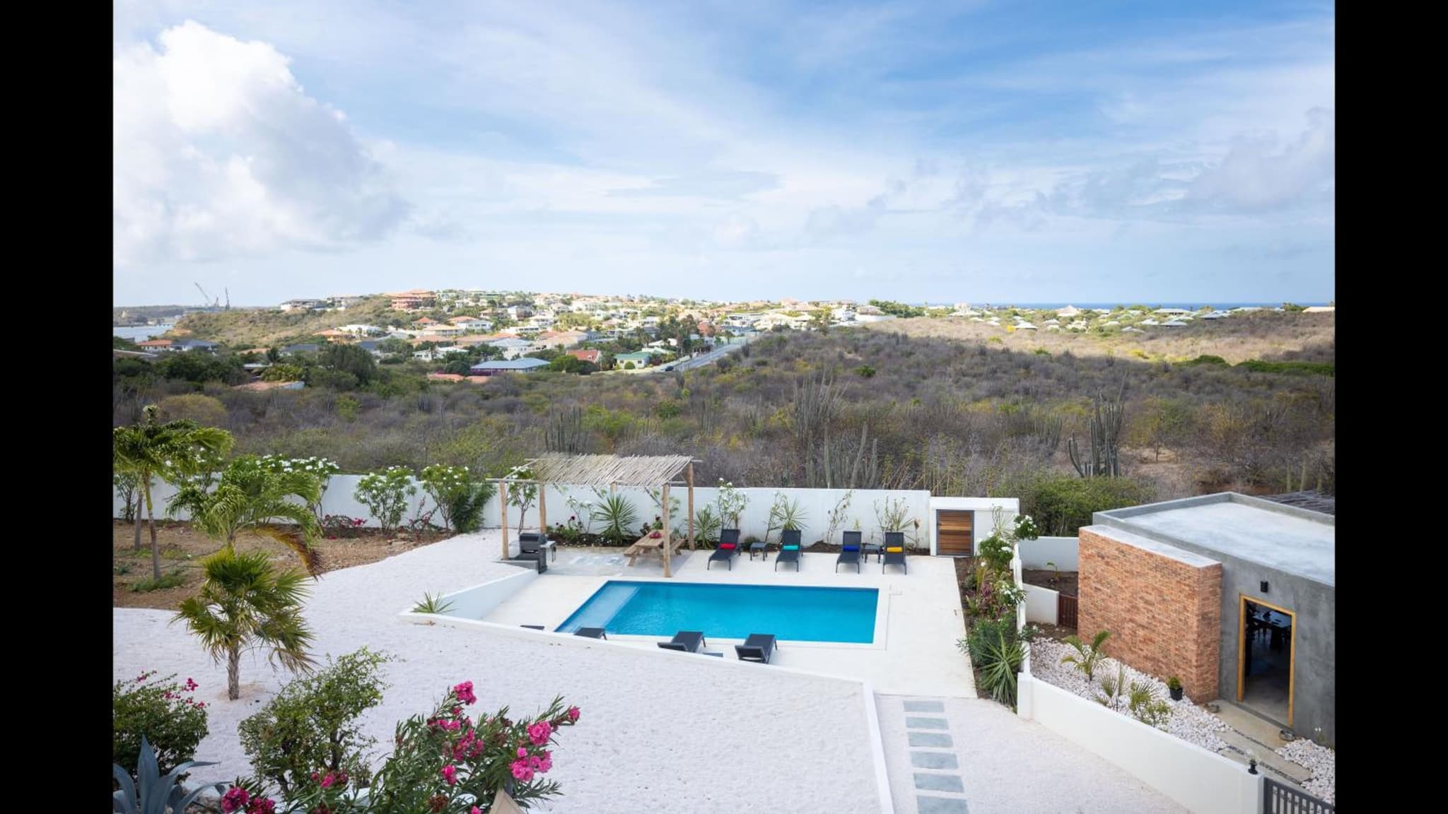 Sasha Apartment - panoramic view with pool photo 7