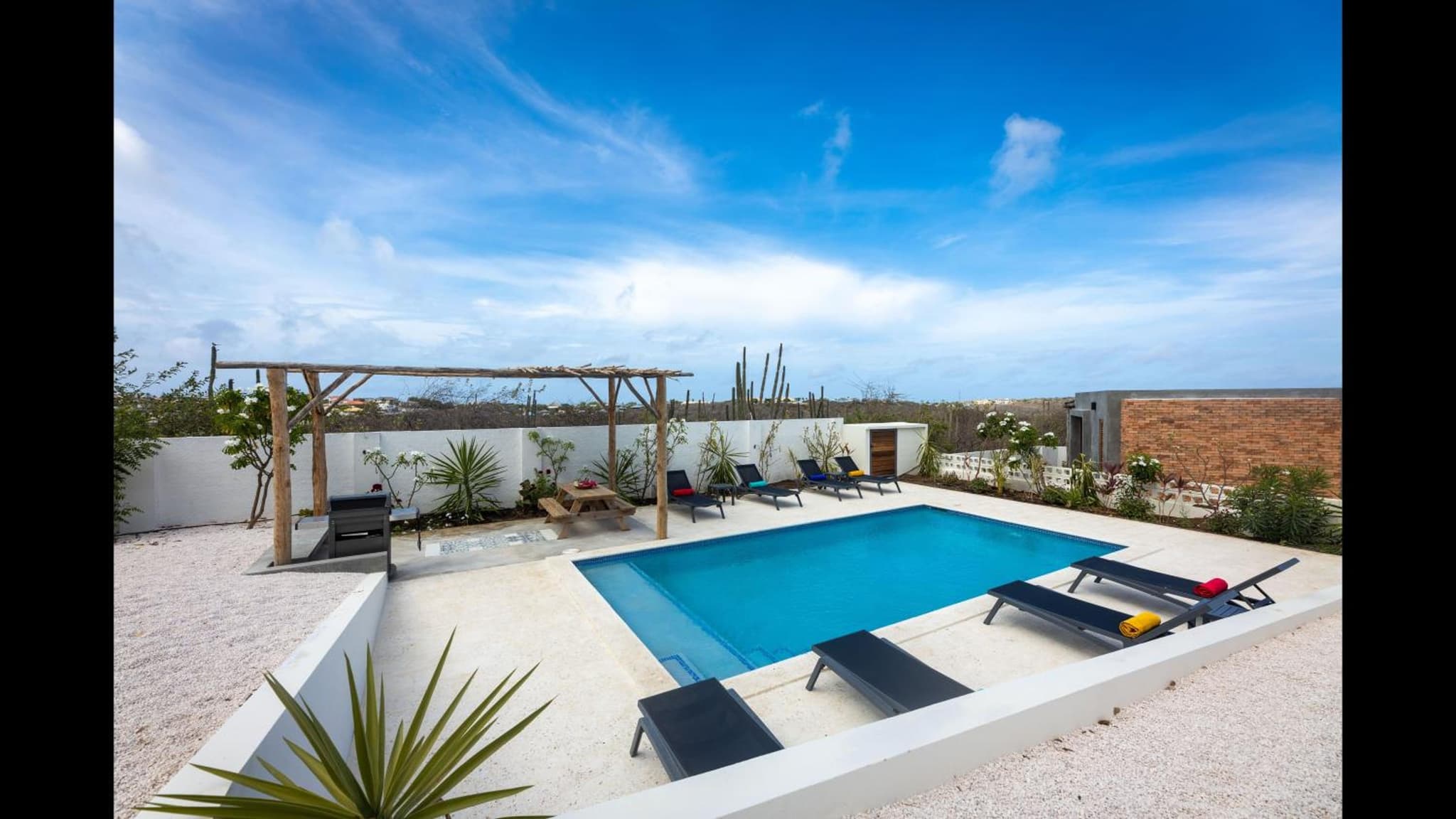 Sasha Apartment - panoramic view with pool photo 2
