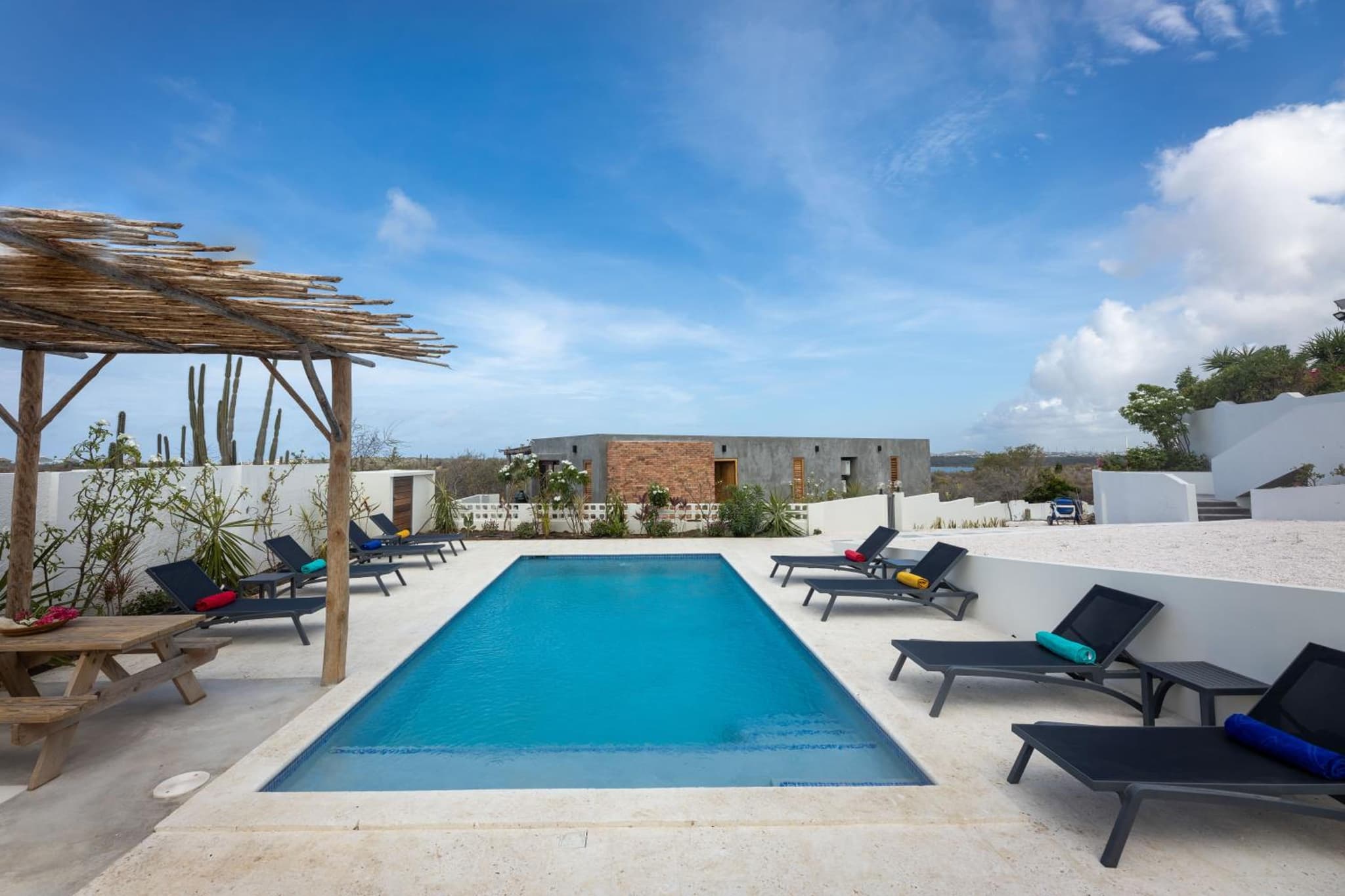 Sasha Apartment - panoramic view with pool photo 3