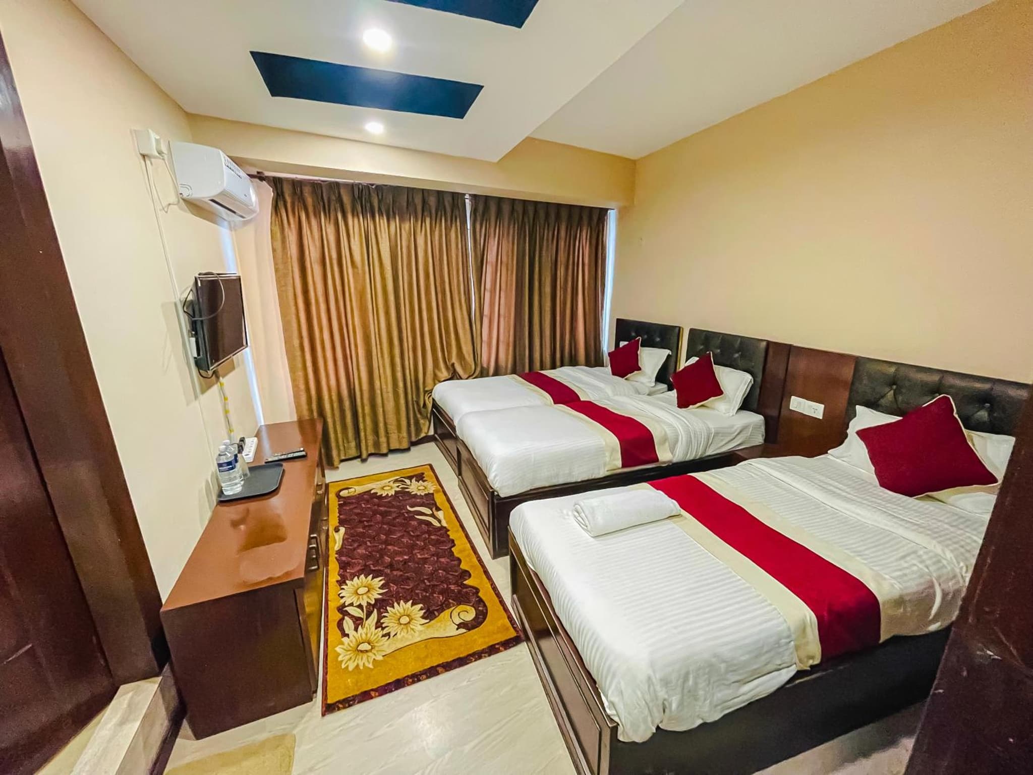 Hotel Lotus Grand Pvt Ltd photo 2