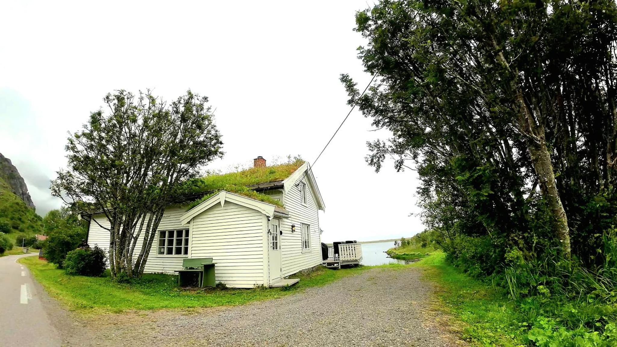 Lite hus ved sjøen photo 4
