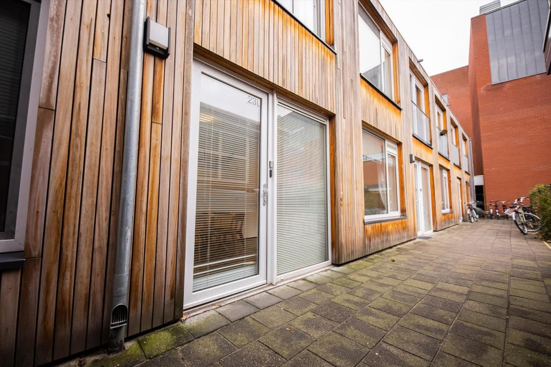 Delightful 2 Bedroom Apartment - SD23L