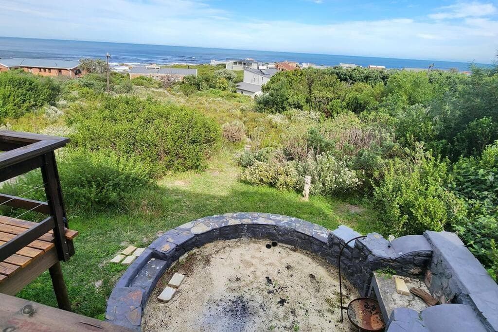 Jock's Bay View photo 8