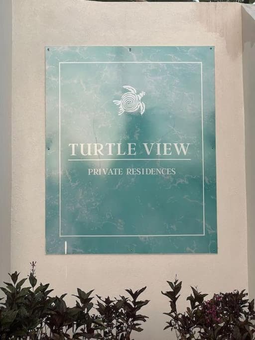 Refreshing 2bed Townhome walking distance to beach photo 6