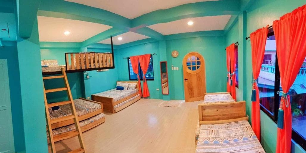 SmallFry's Beach Resort photo 4