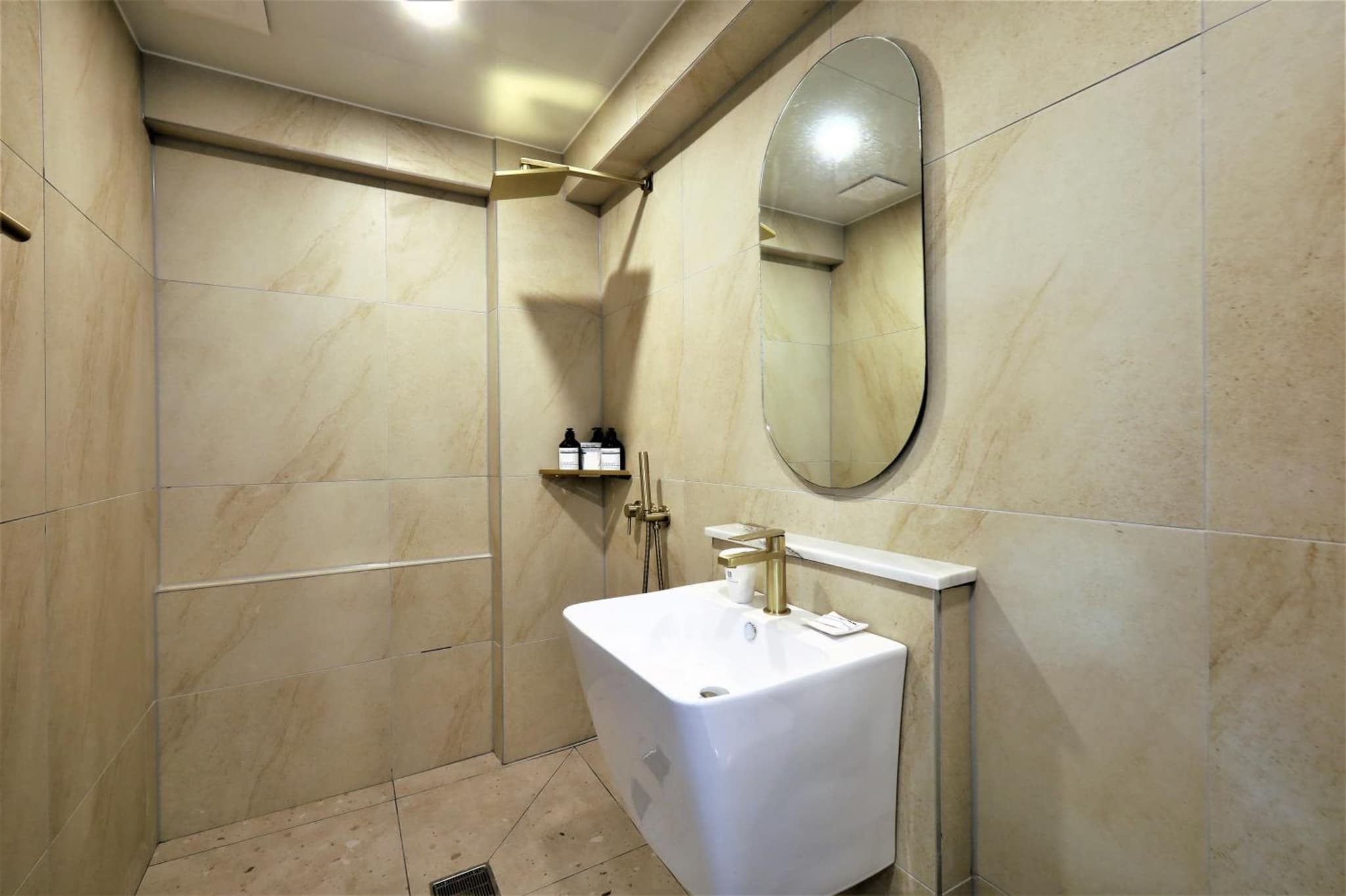 De Lamour Hotel photo 3