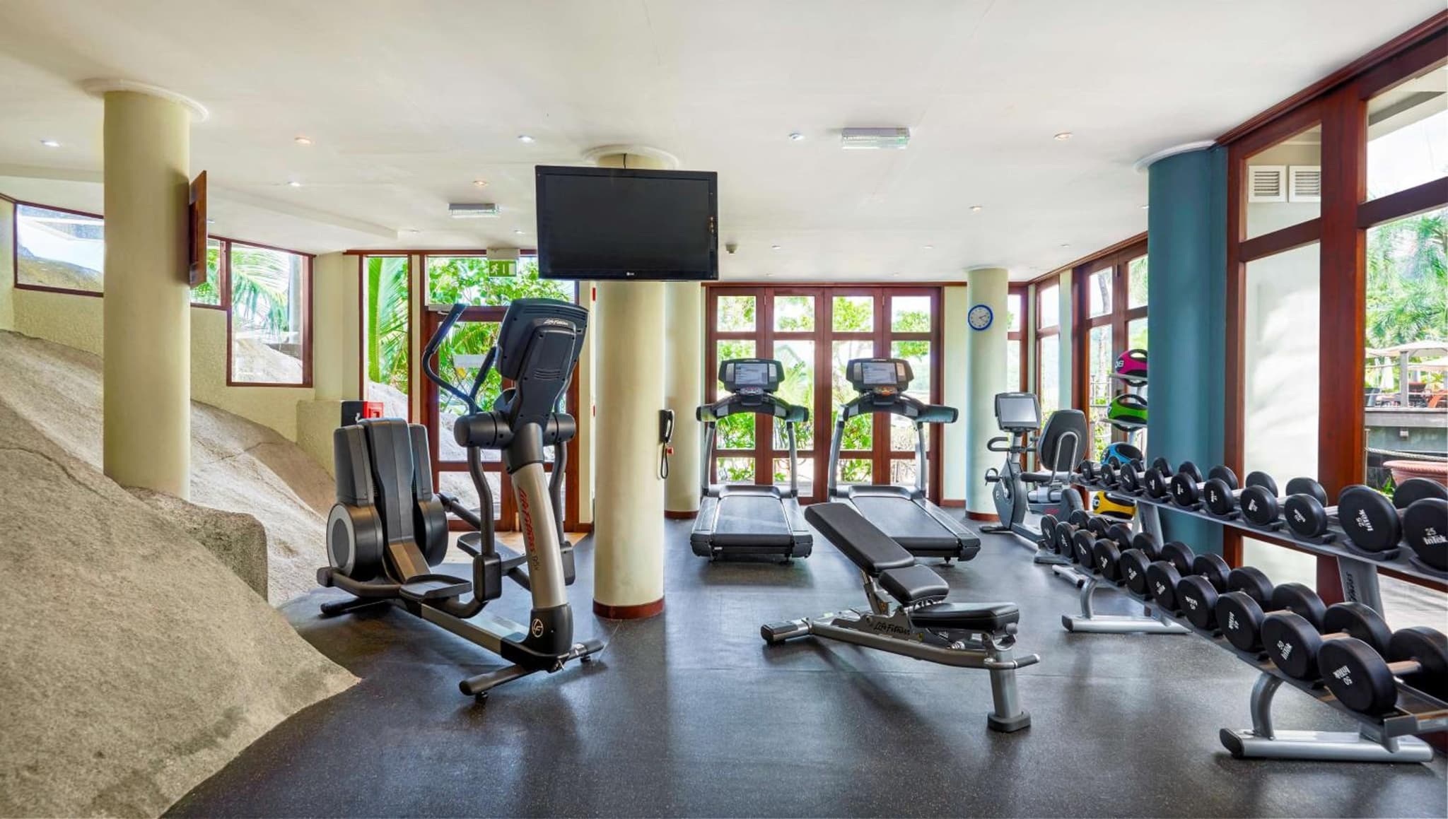 DoubleTree by Hilton Seychelles Allamanda Resort & Spa photo 3
