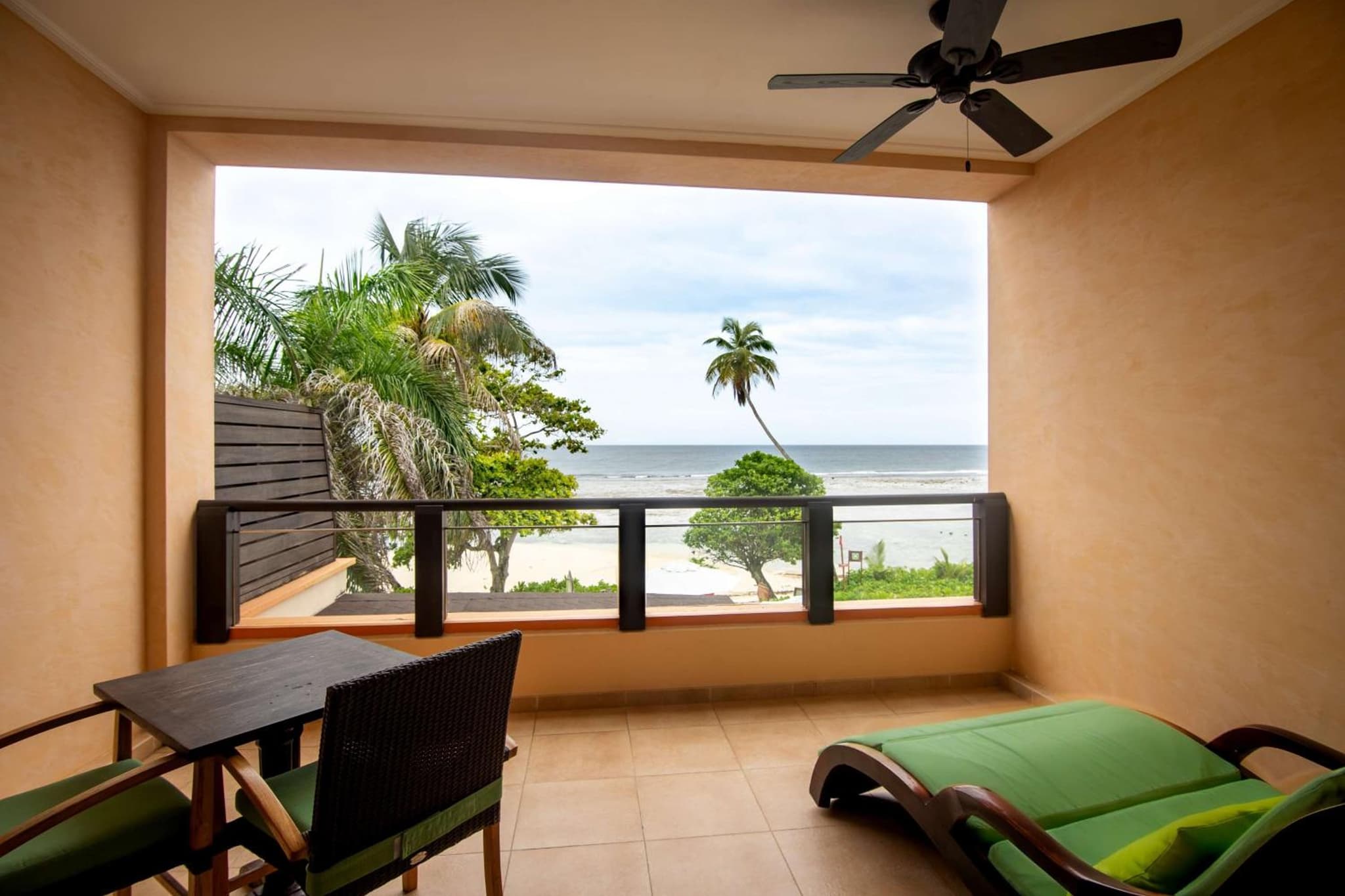DoubleTree by Hilton Seychelles Allamanda Resort & Spa photo 9