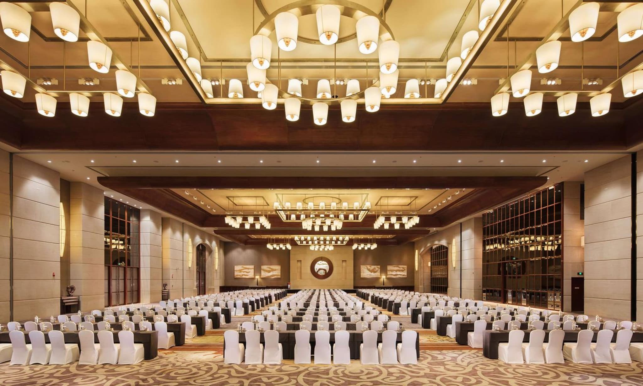 Hilton Qingdao Golden Beach photo 2