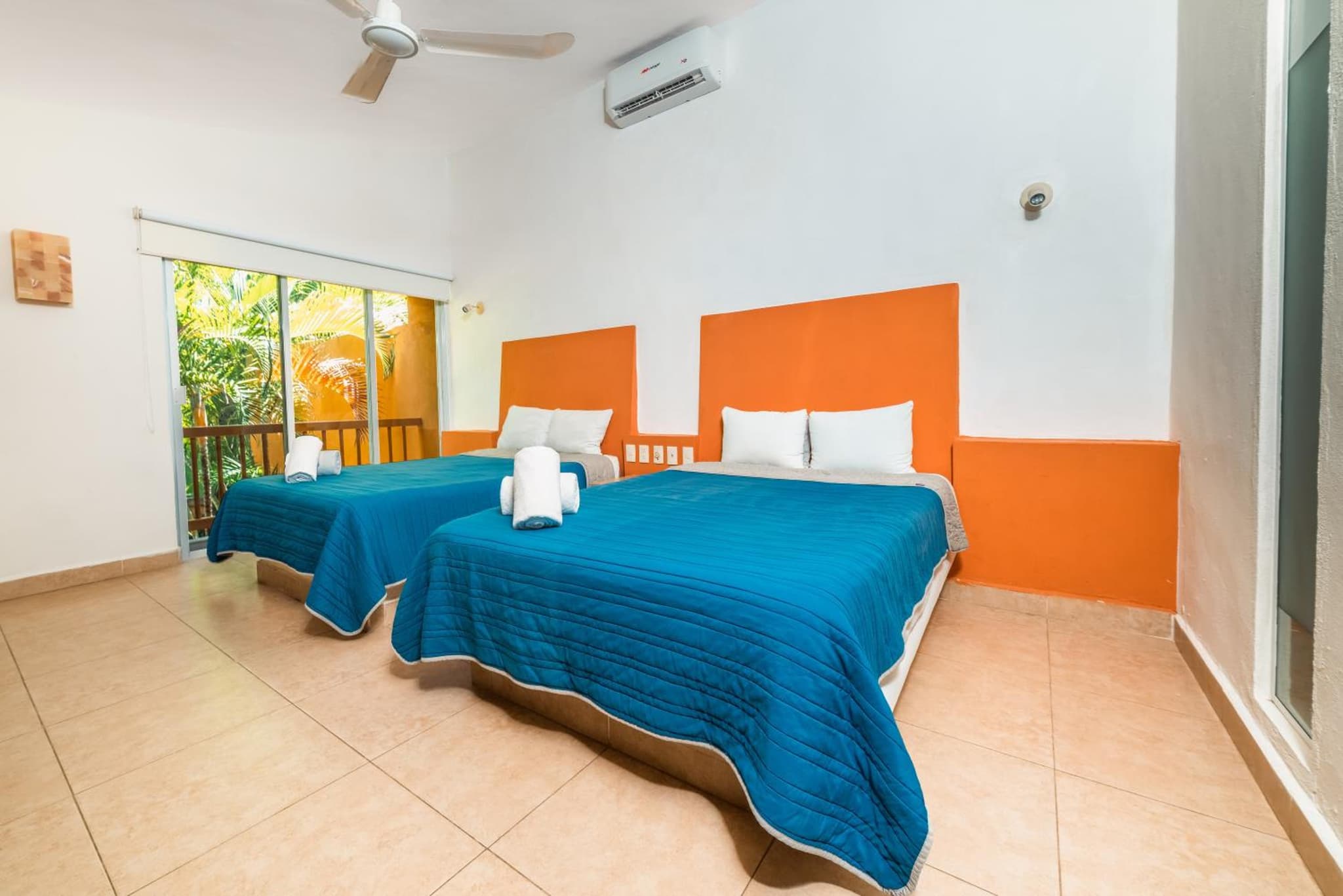 Hotel Ixzi Plus photo 2
