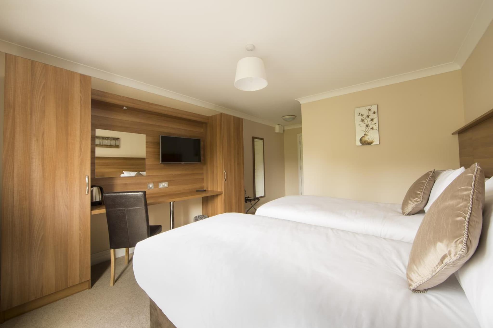 Riverside Hotel photo 7