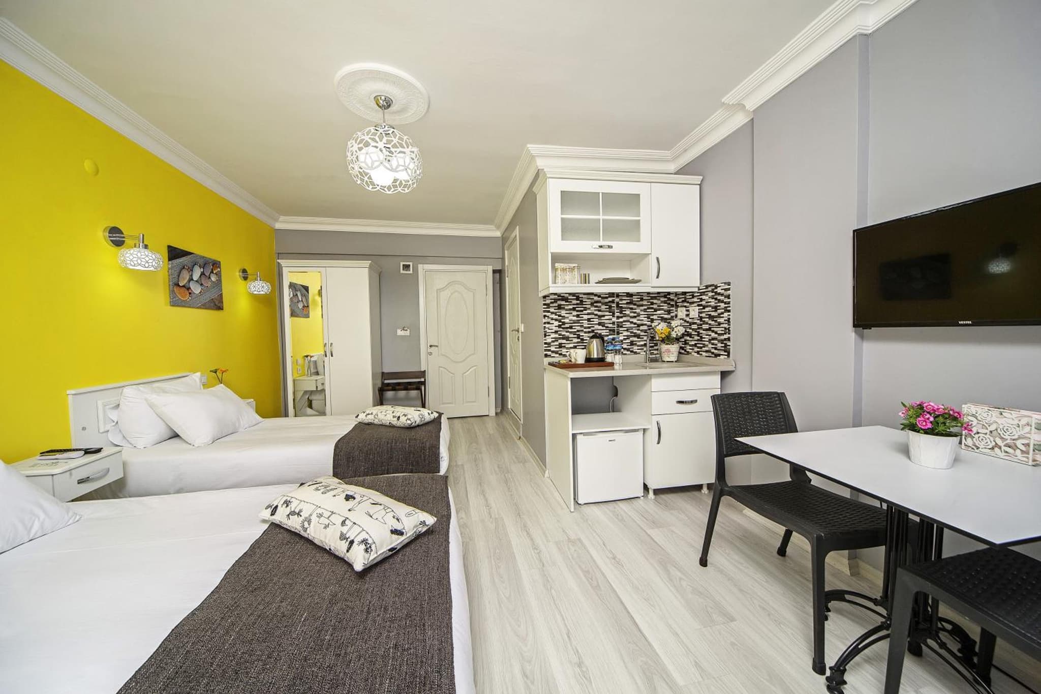 Unique Suite Hotel photo 3