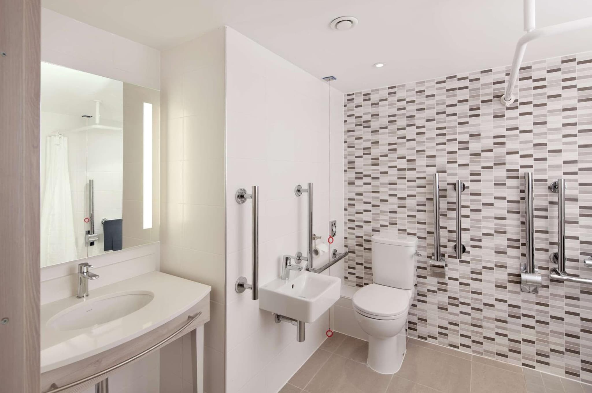 Hampton By Hilton Leeds City Centre photo 3