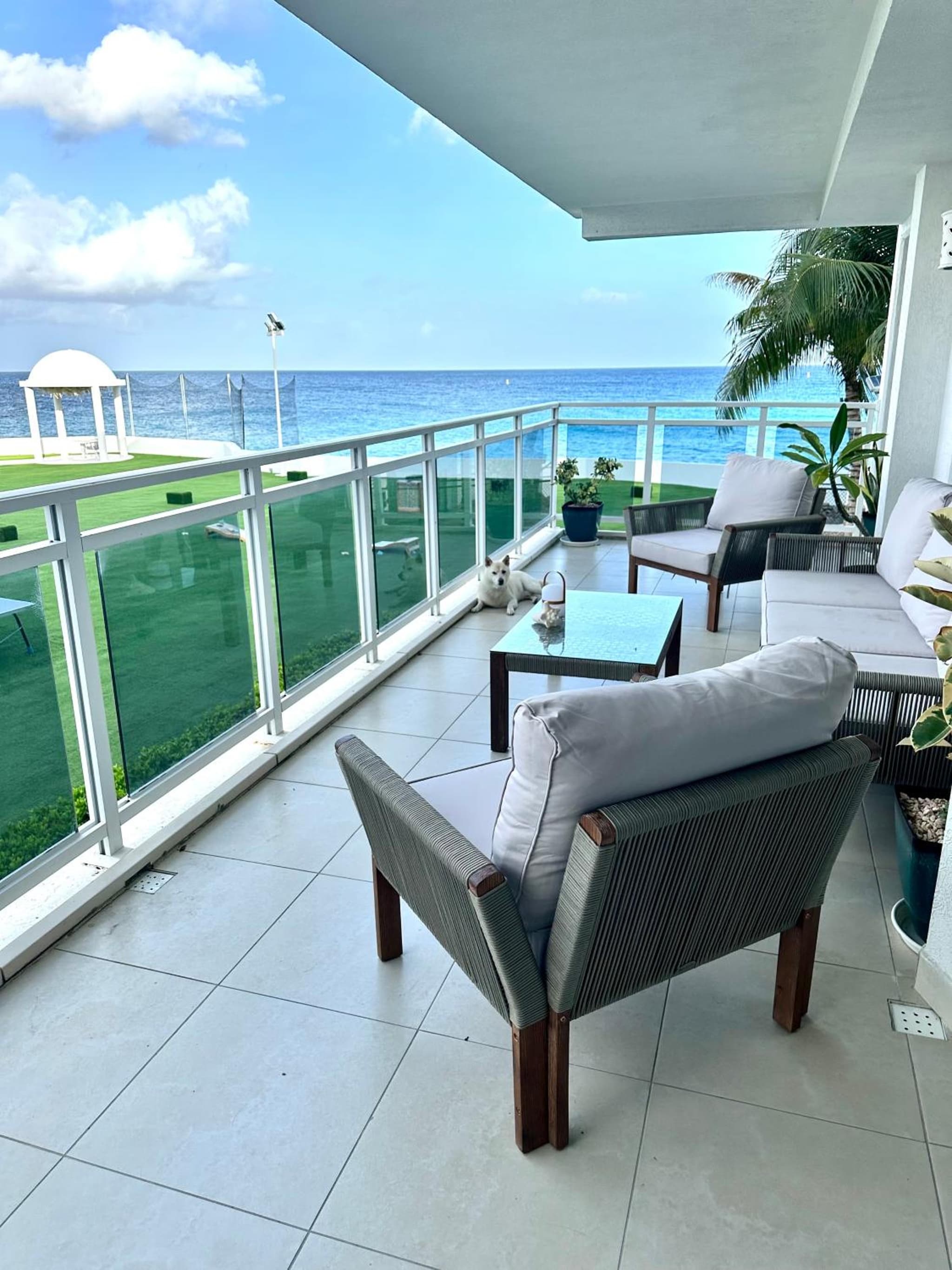 Maho Beach Ocean View Corner Suite photo 3