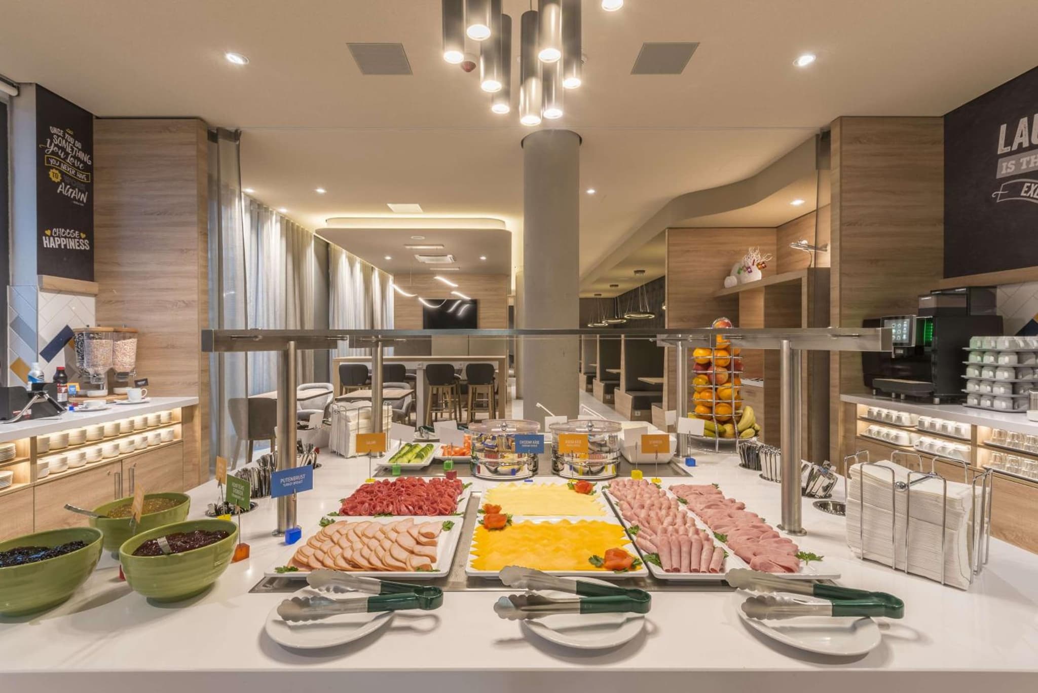 Hampton By Hilton Frankfurt Airport photo 6