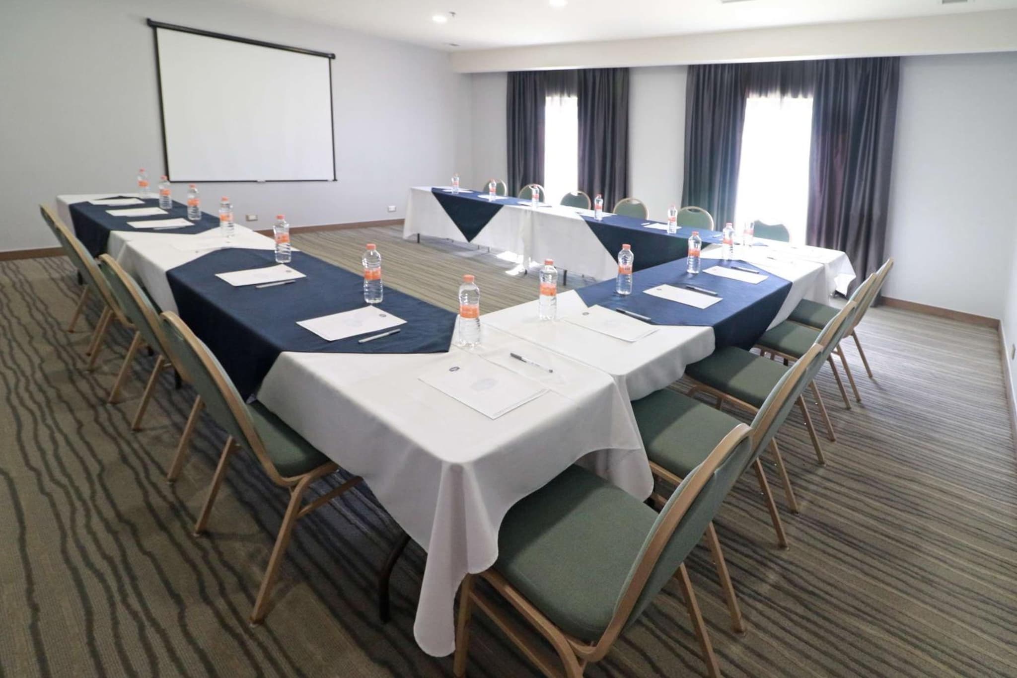 Hampton by Hilton Chihuahua photo 4