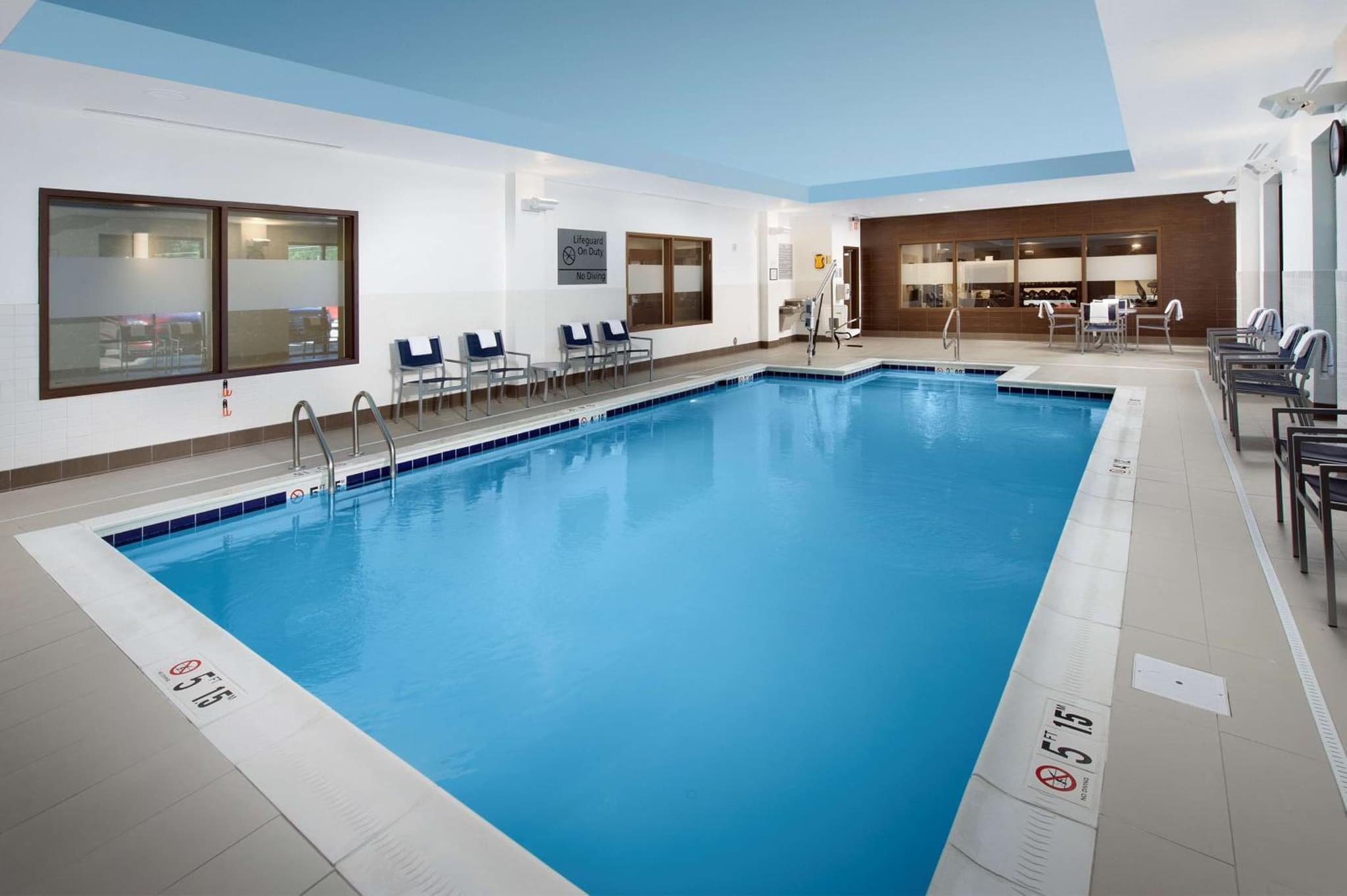 Hampton Inn & Suites Falls Church photo 3