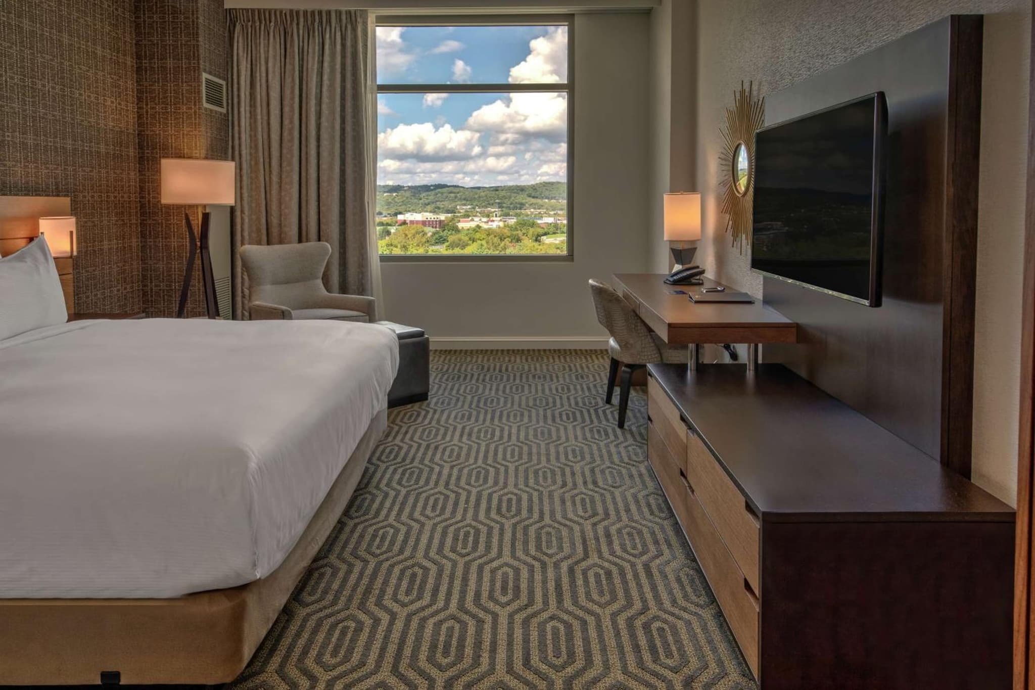 Hilton Franklin Cool Springs photo 2