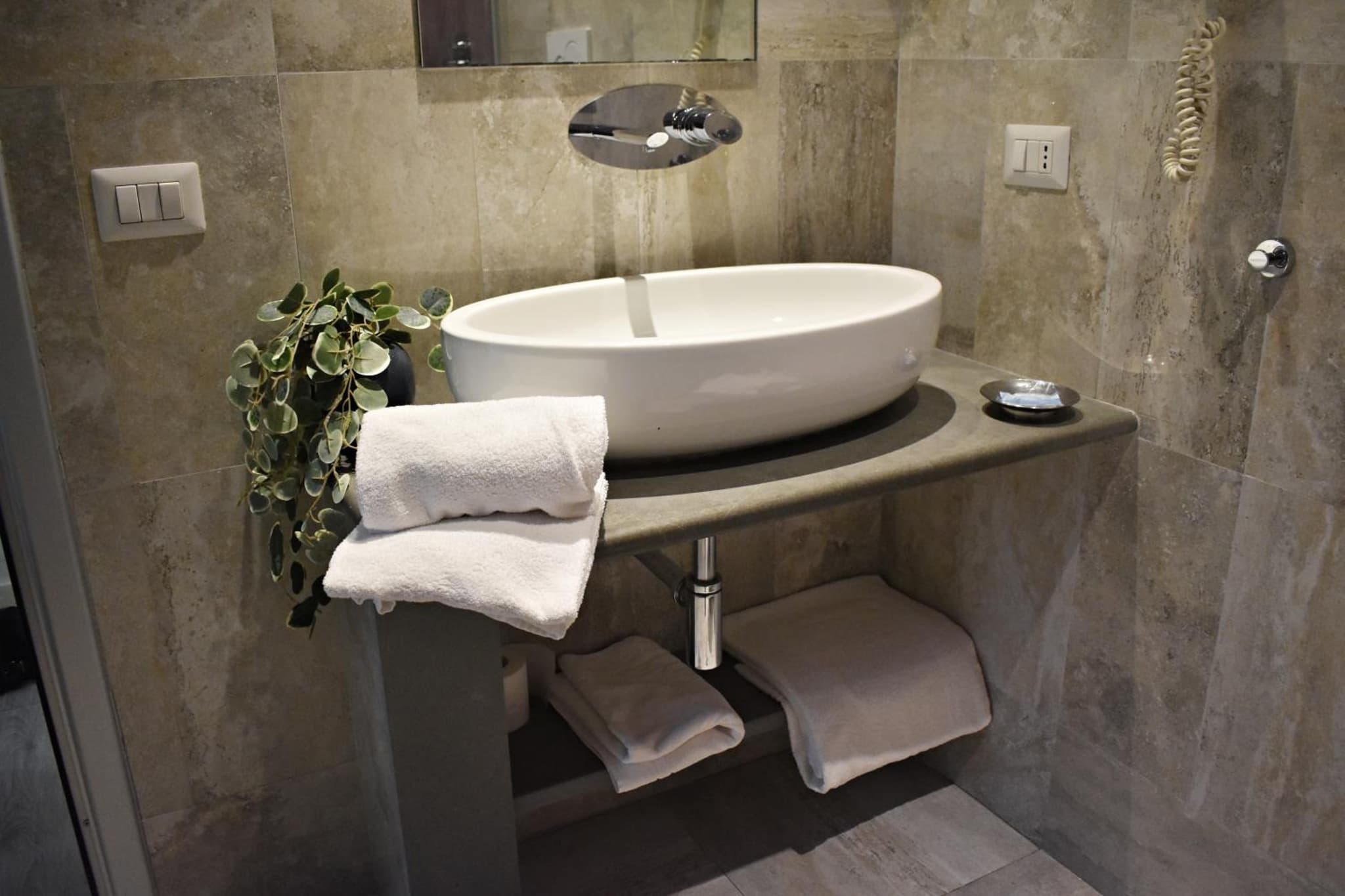 The Roman Empire Guesthouse photo 8