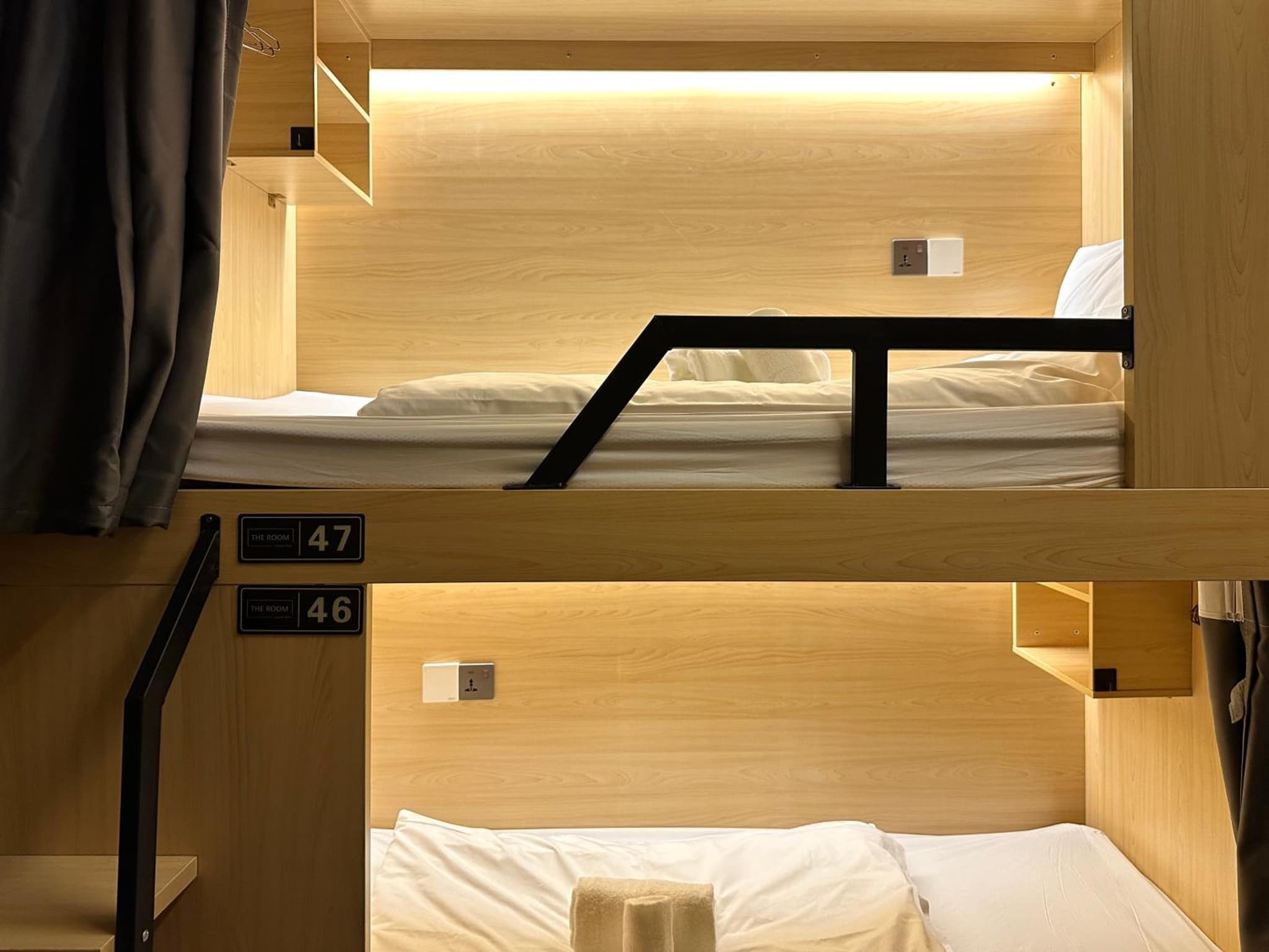 THE ROOM Capsule Hotel photo 6