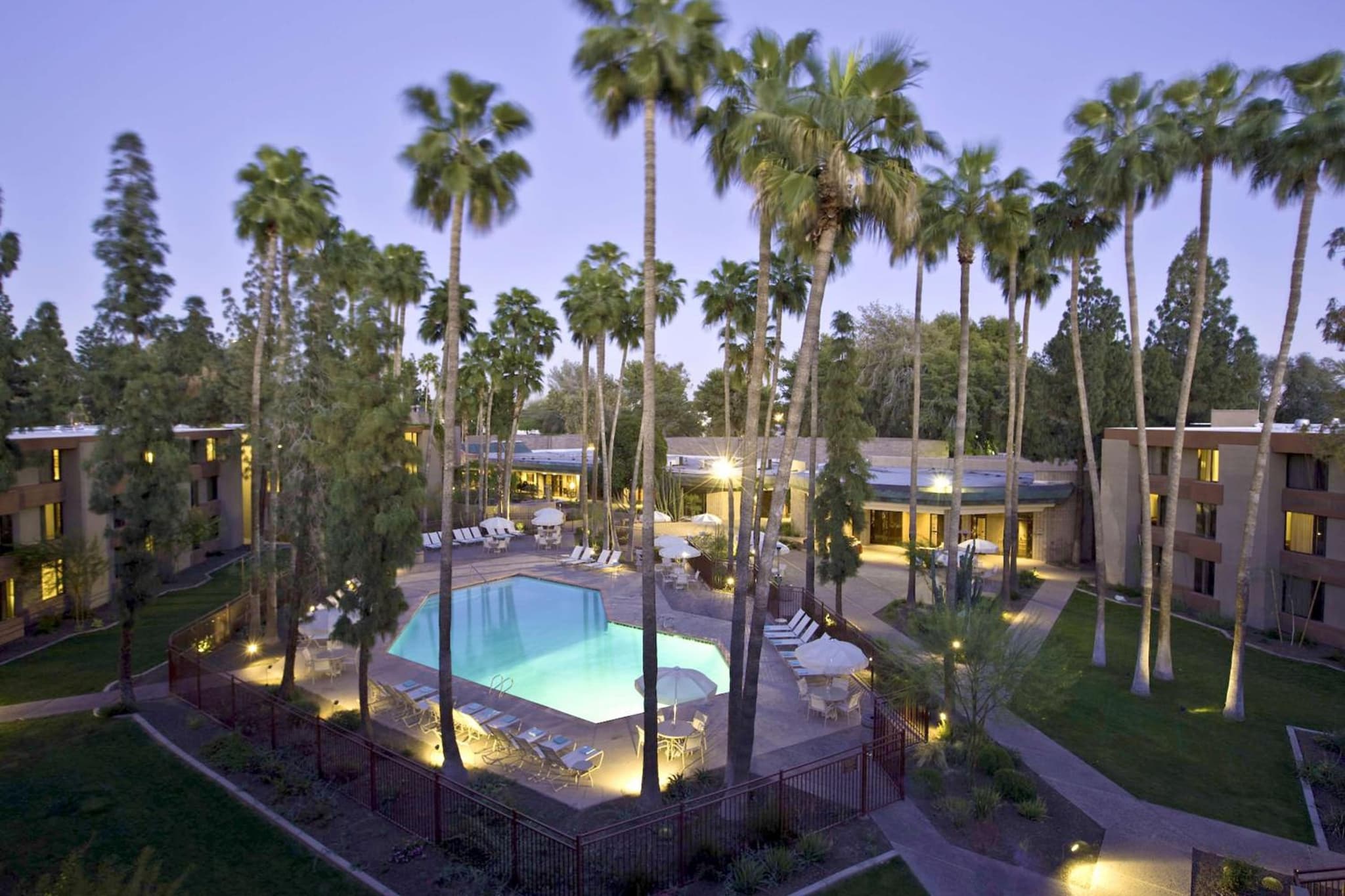 DoubleTree by Hilton Phoenix- Tempe photo 5