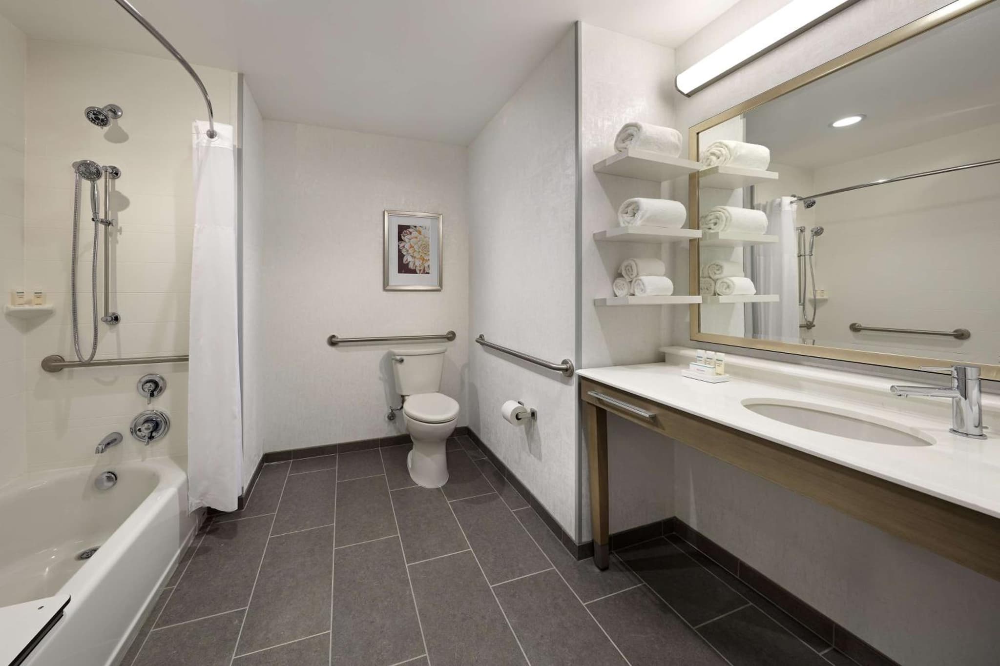 Hampton Inn Long Beach Airport, Ca photo 9