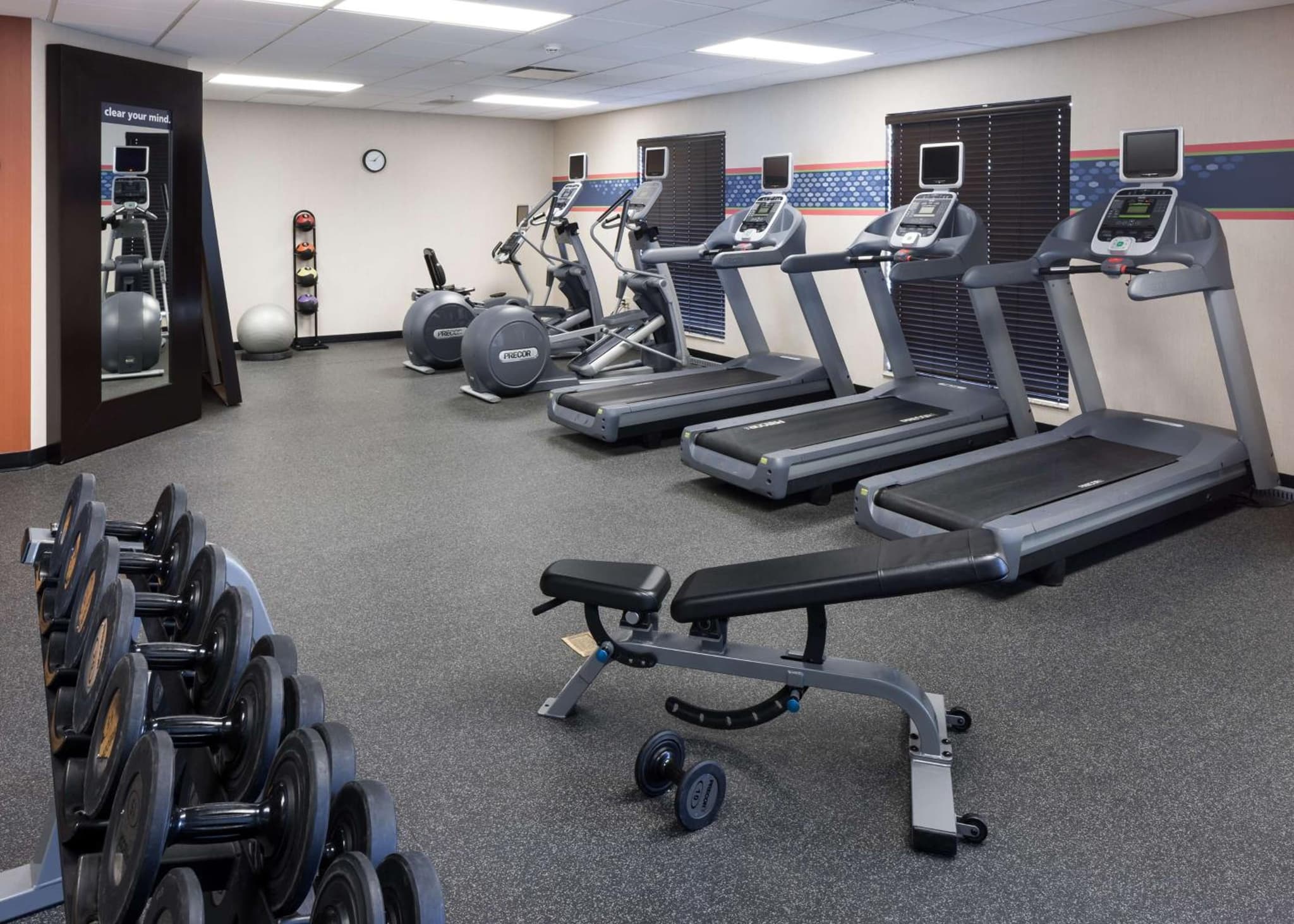 Hampton Inn & Suites Omaha-Downtown photo 2