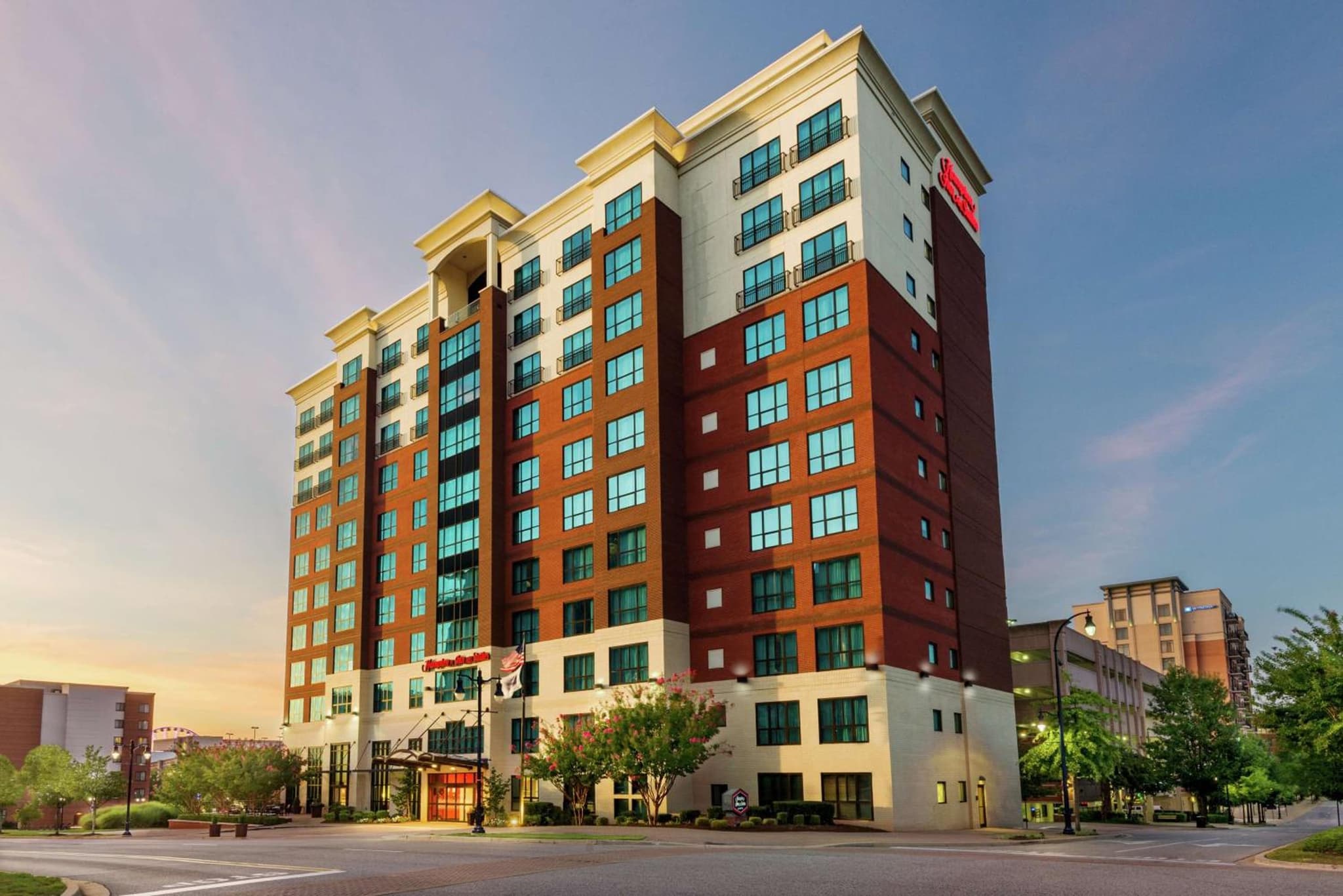 Hampton Inn & Suites National Harbor-NEWLY RENOVATED
