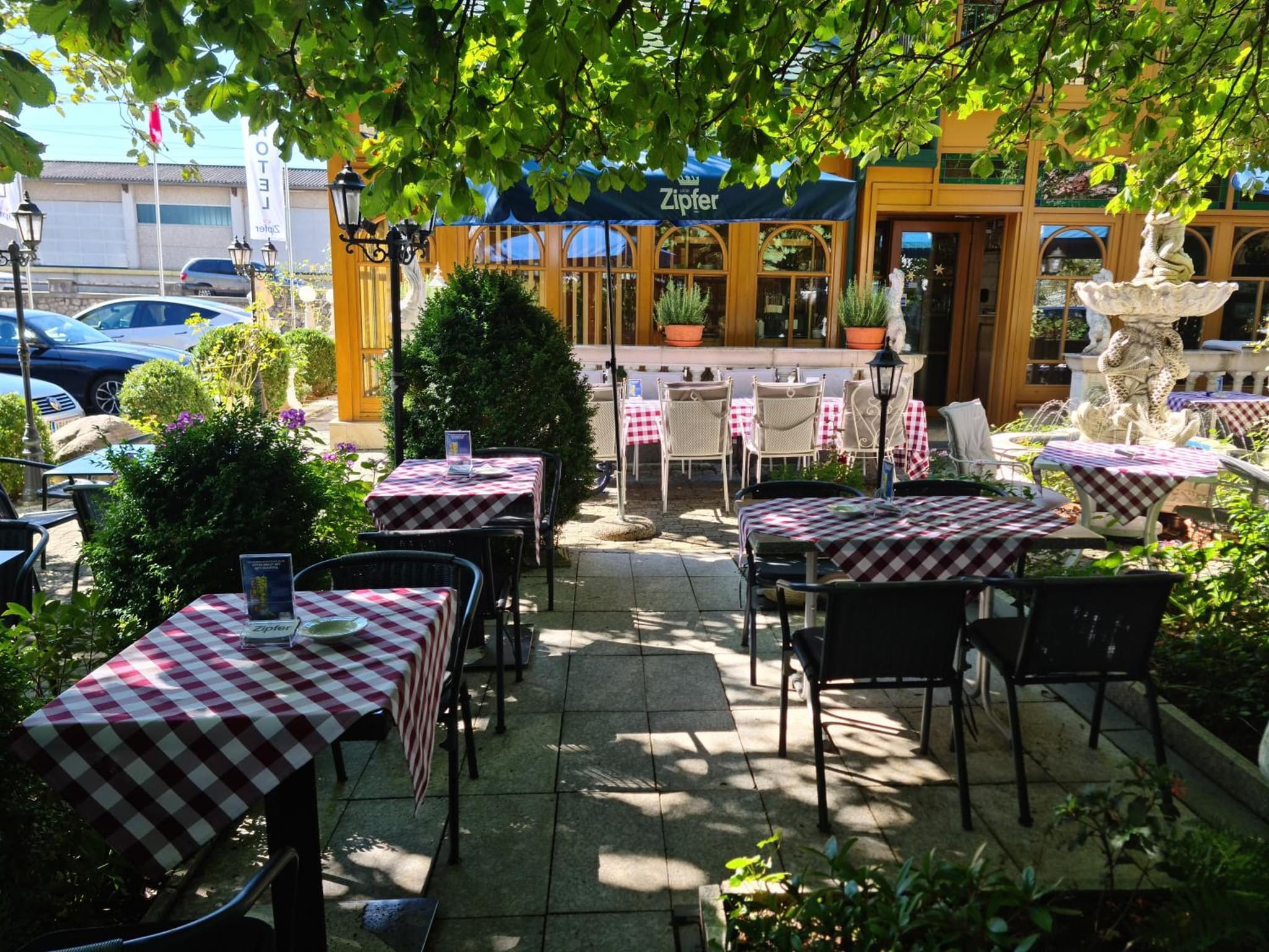 Höckner Plaza Hotel photo 3