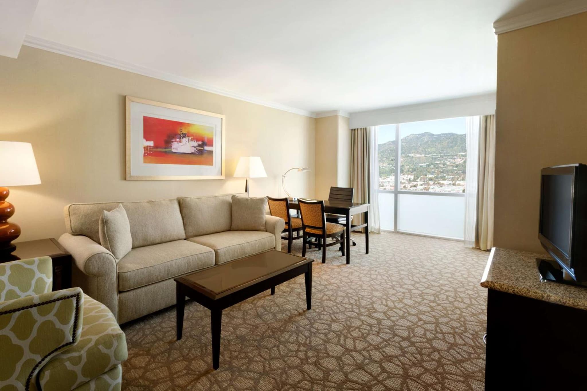 Embassy Suites Los Angeles Glendale photo 2