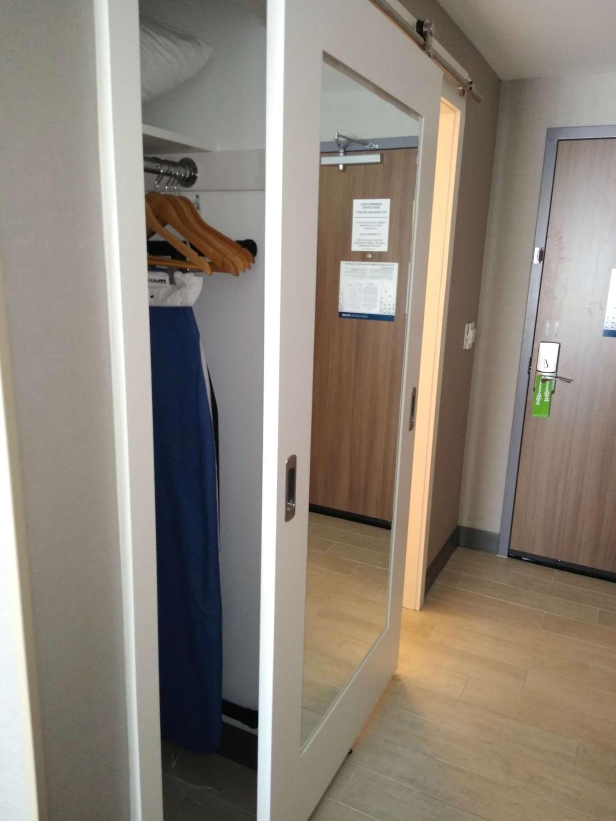 Hampton Inn By Hilton Paramus photo 9
