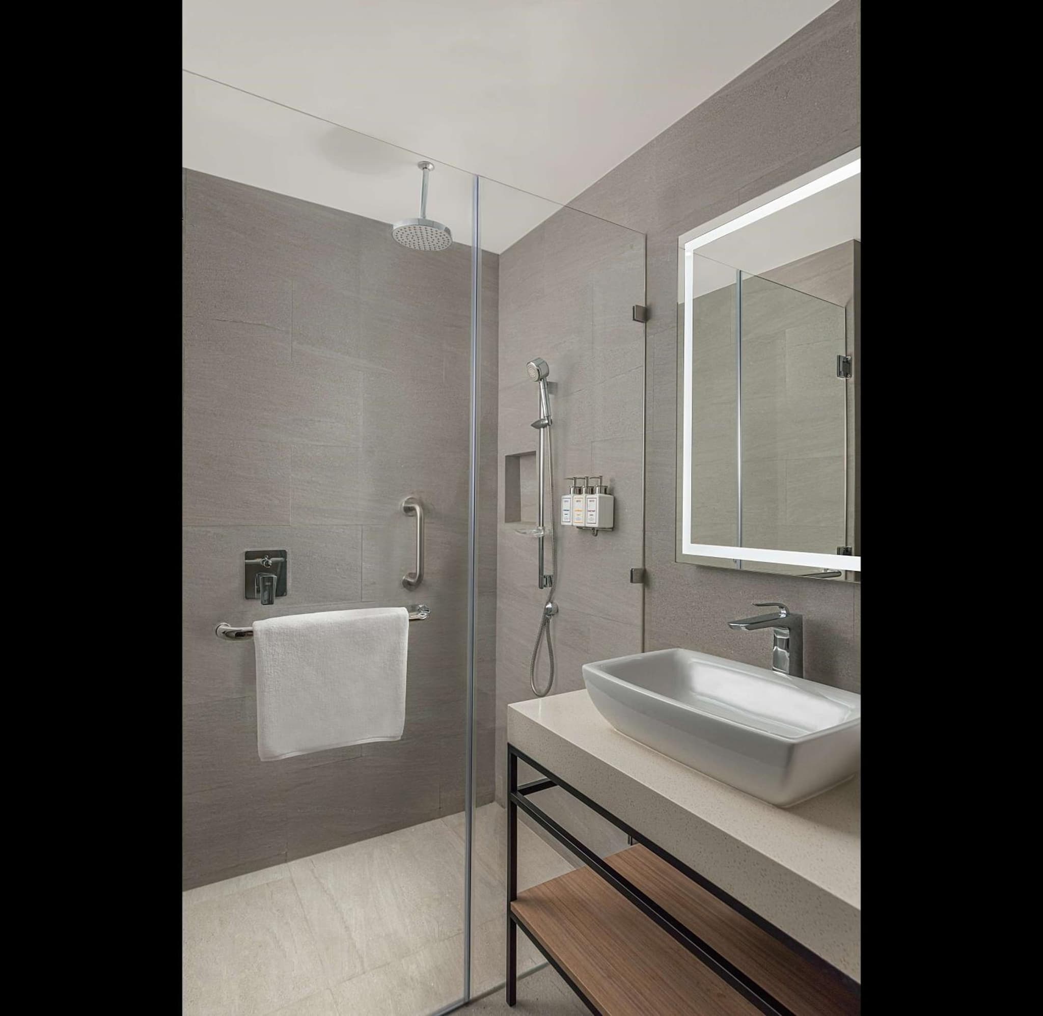 Park Inn By Radisson Bacolod photo 3