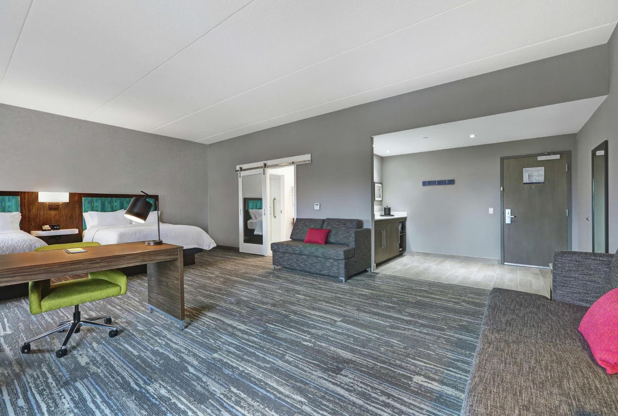 Hampton Inn Peterborough photo 4