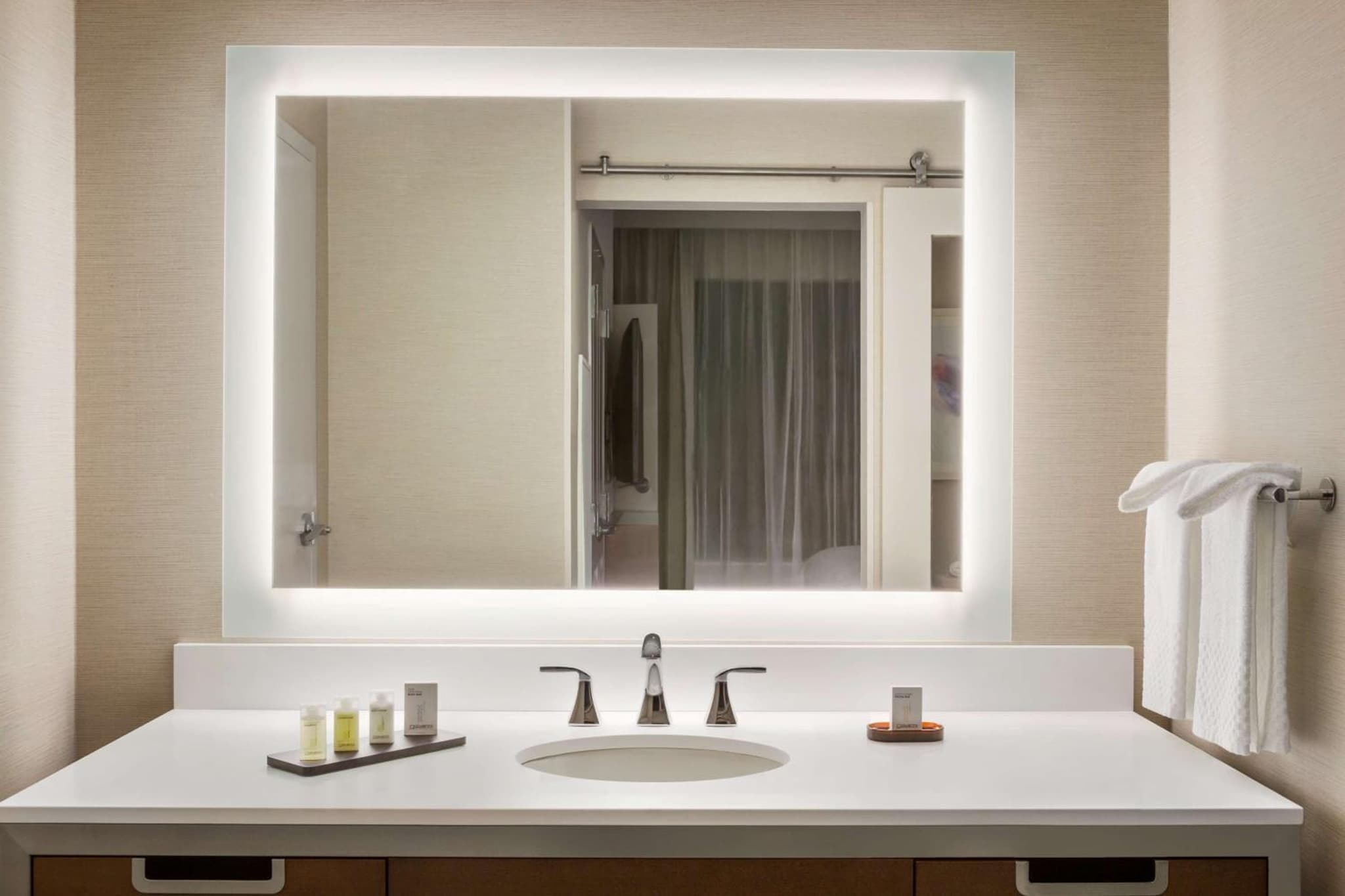 Embassy Suites by Hilton McAllen Convention Center photo 9