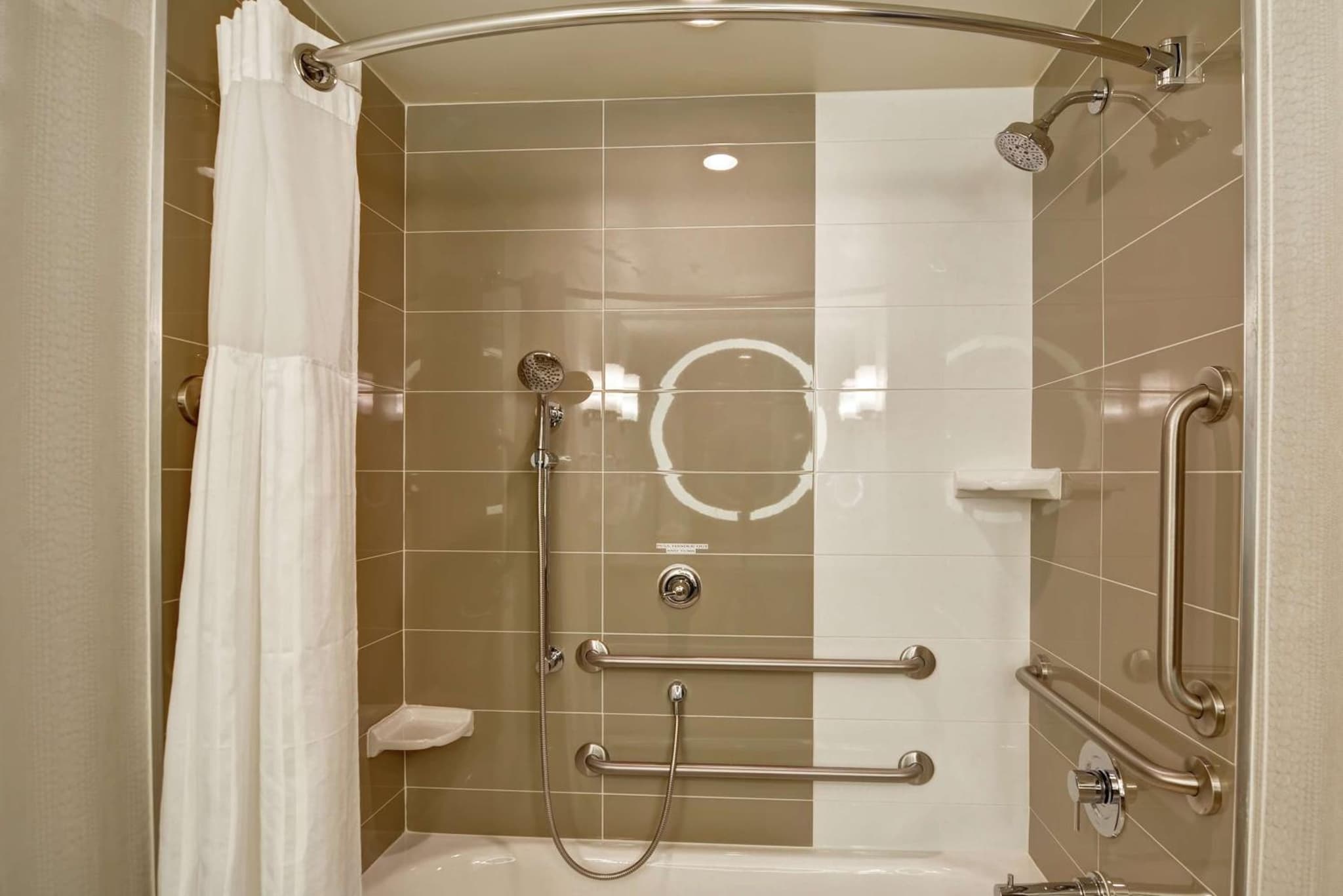 Hilton Garden Inn Raleigh/Crabtree Valley photo 8