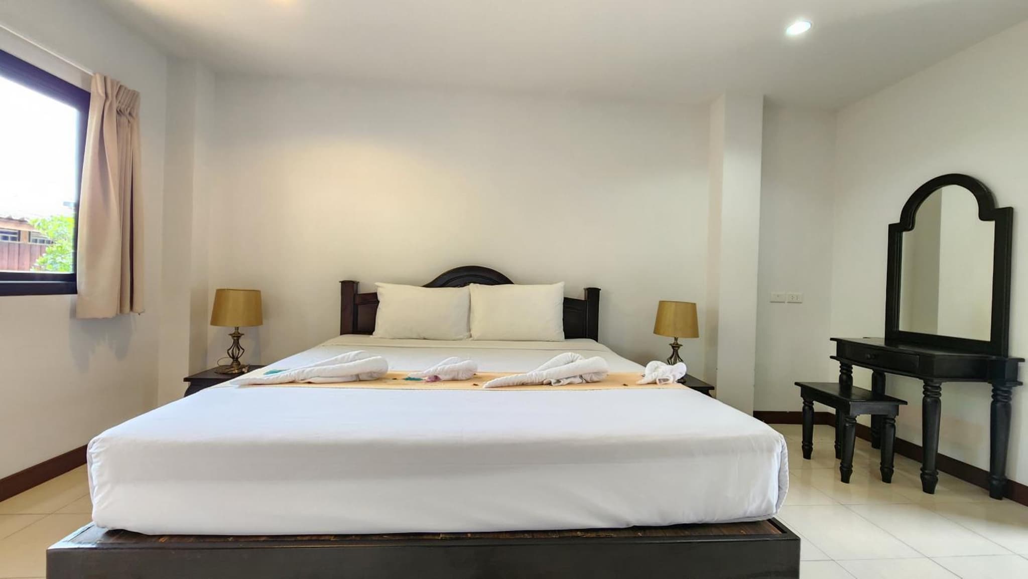 Panupong Hotel photo 8