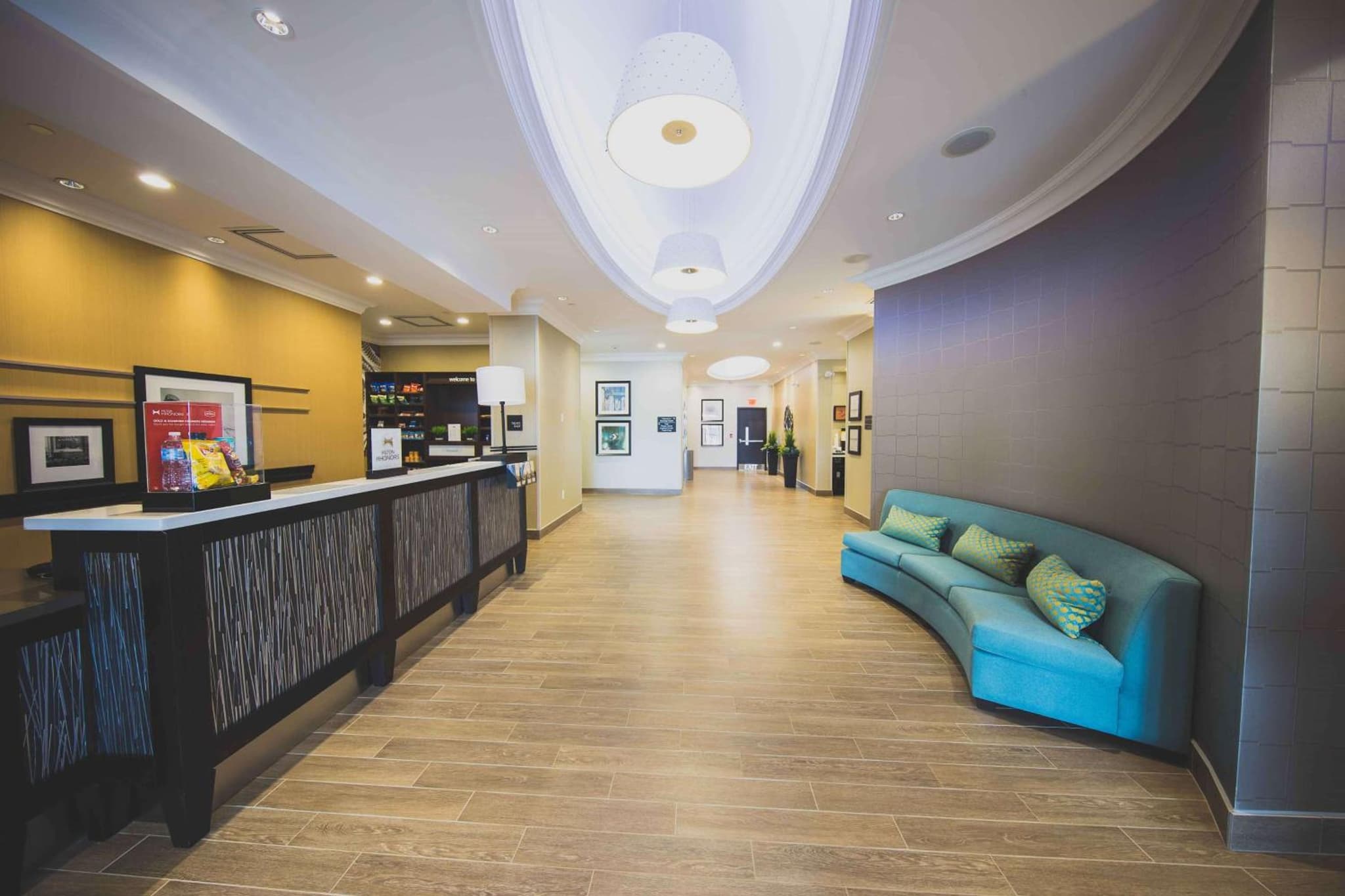 Hampton Inn & Suites by Hilton Bolton photo 4
