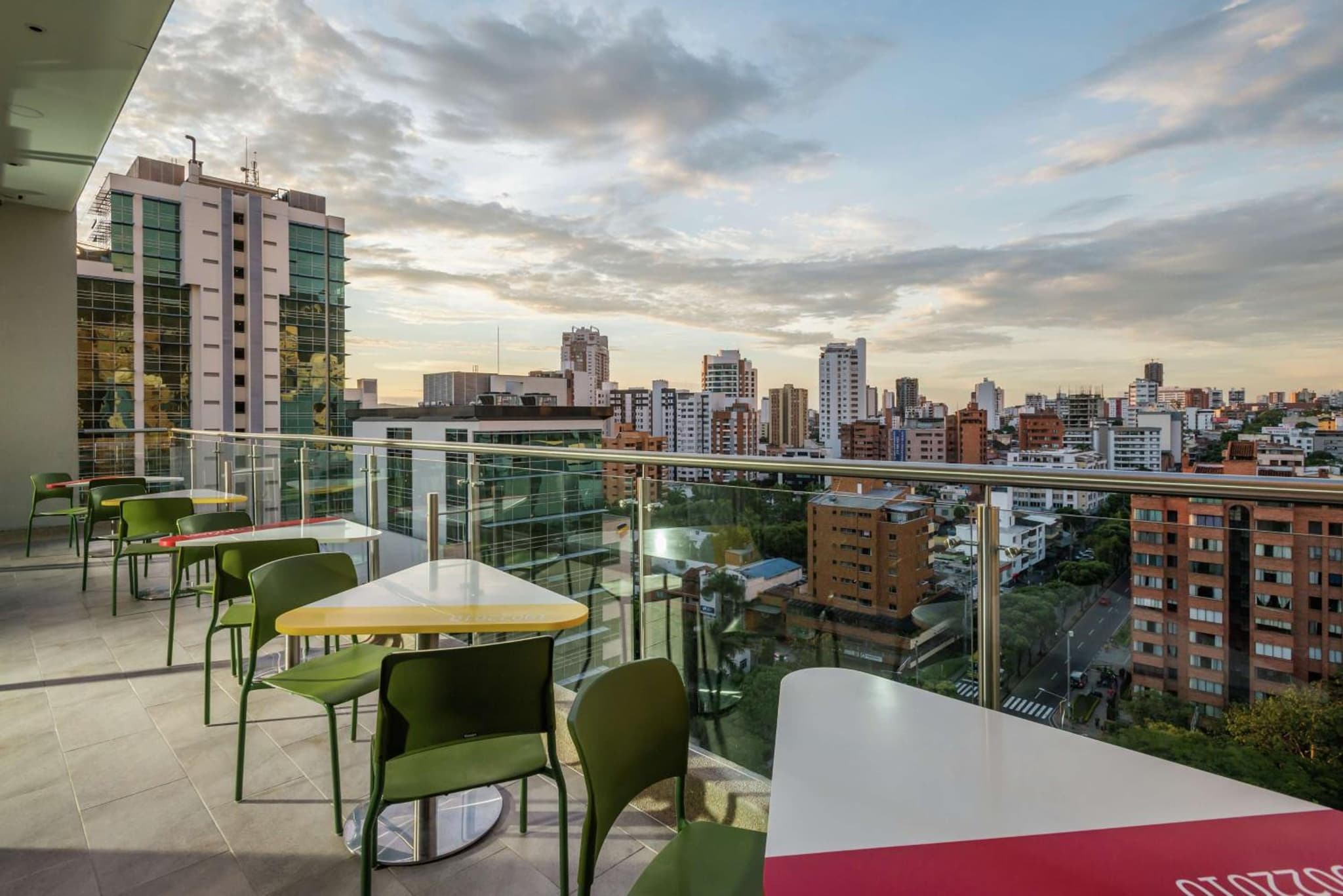 Hampton By Hilton Bucaramanga photo 2